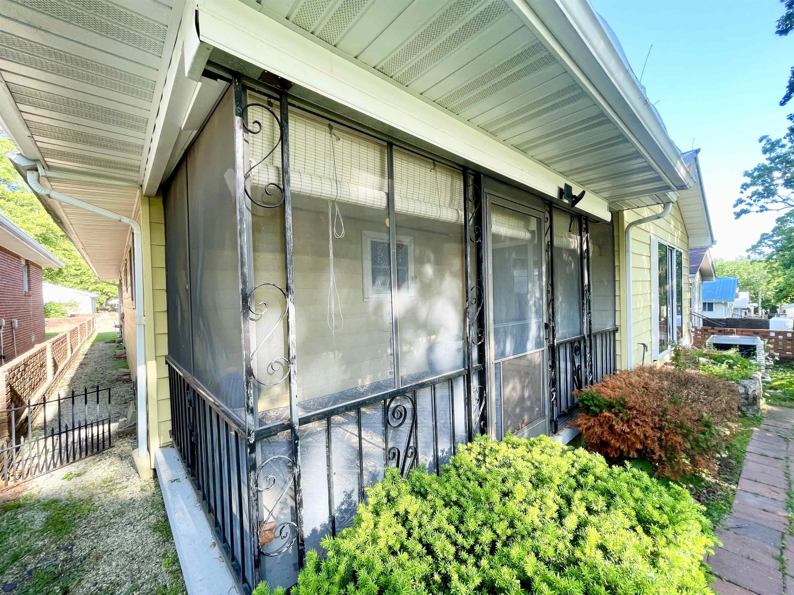 Photo 8 - Residential for sale – 207  Parliament   Horseshoe Bend, AR