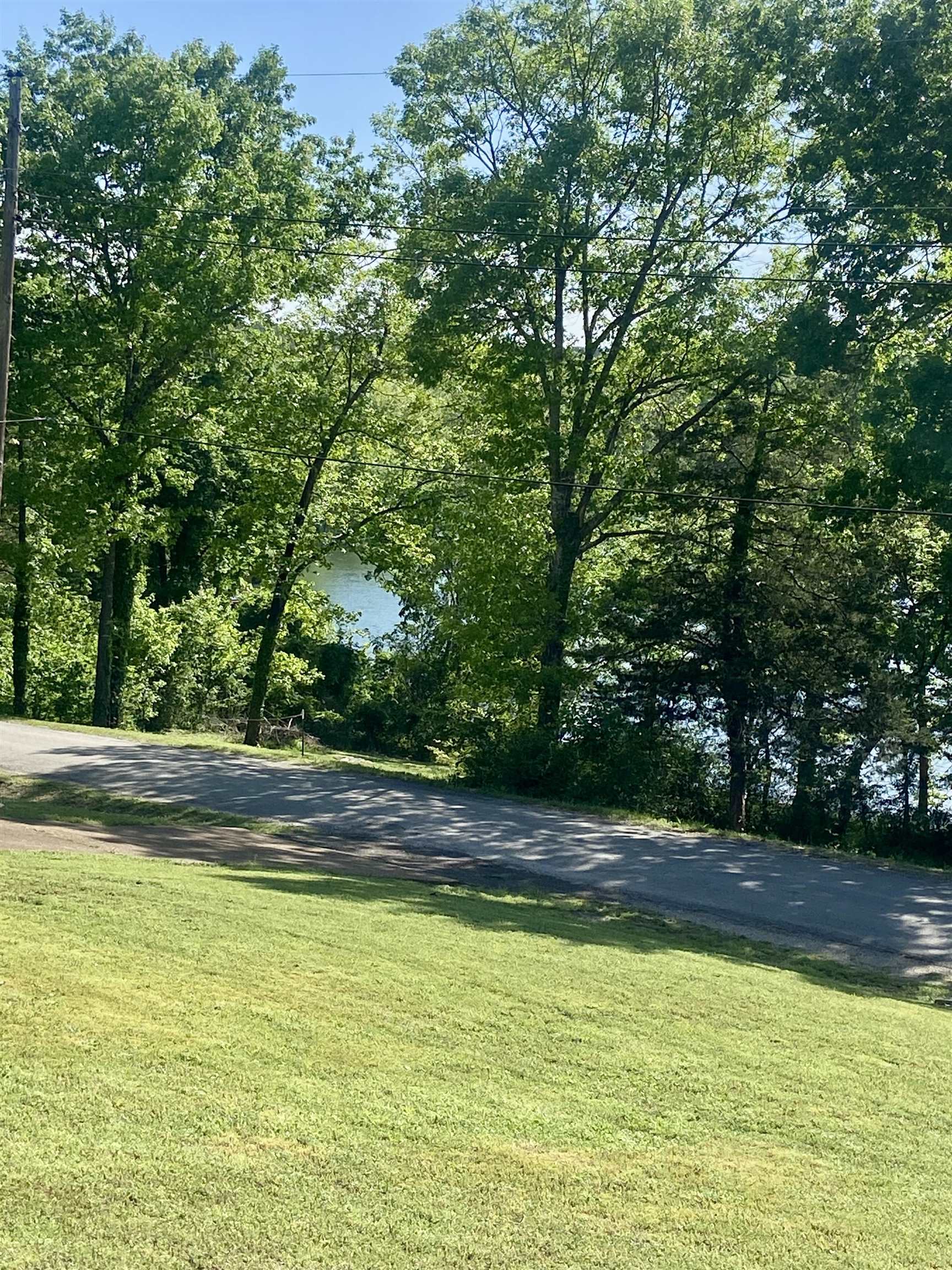 Photo 14 - Residential for sale – 35 E Lakeshore   Cherokee Village, AR