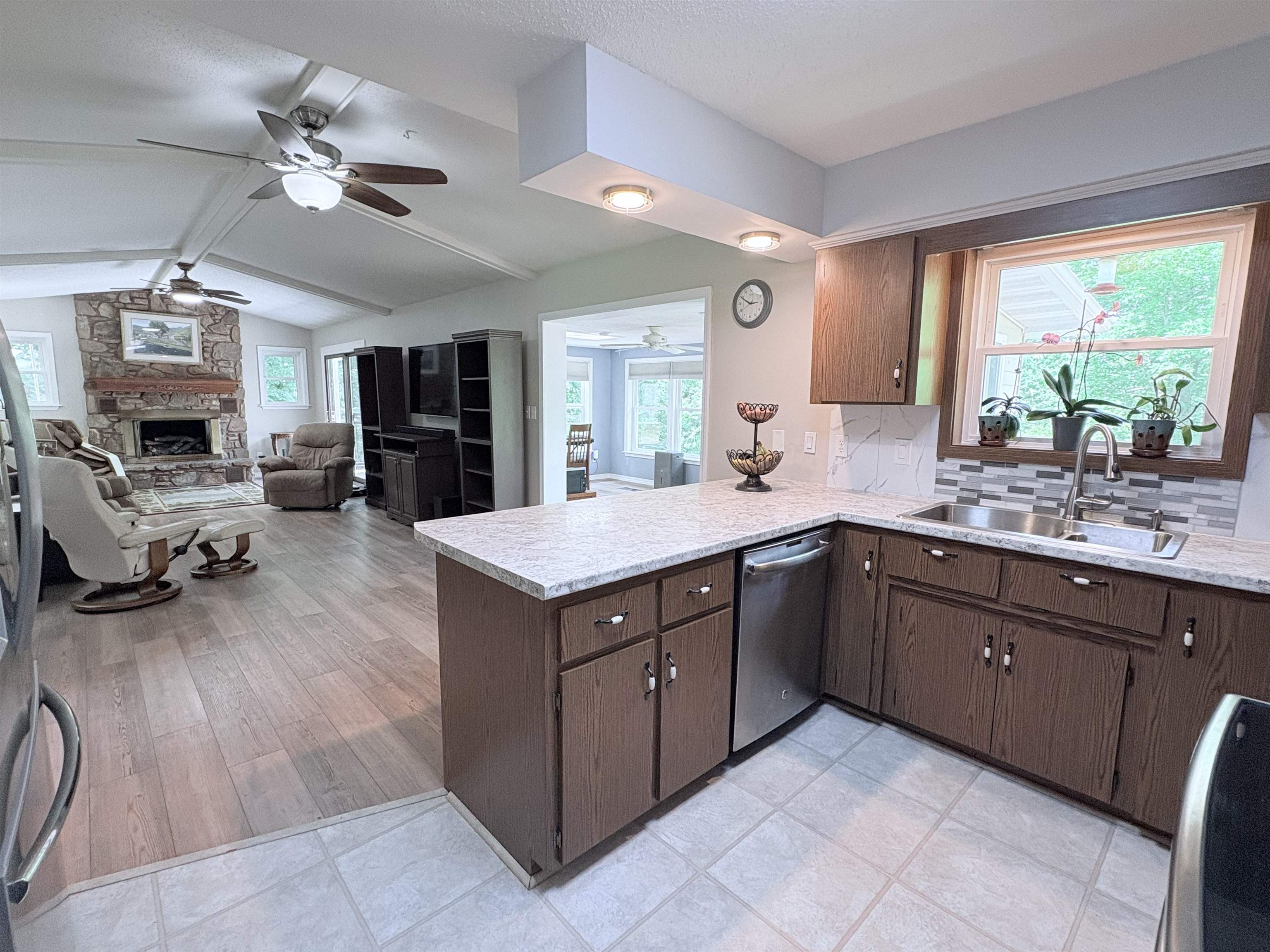 Photo 17 - Residential for sale – 300  Victoria   Horseshoe Bend, AR