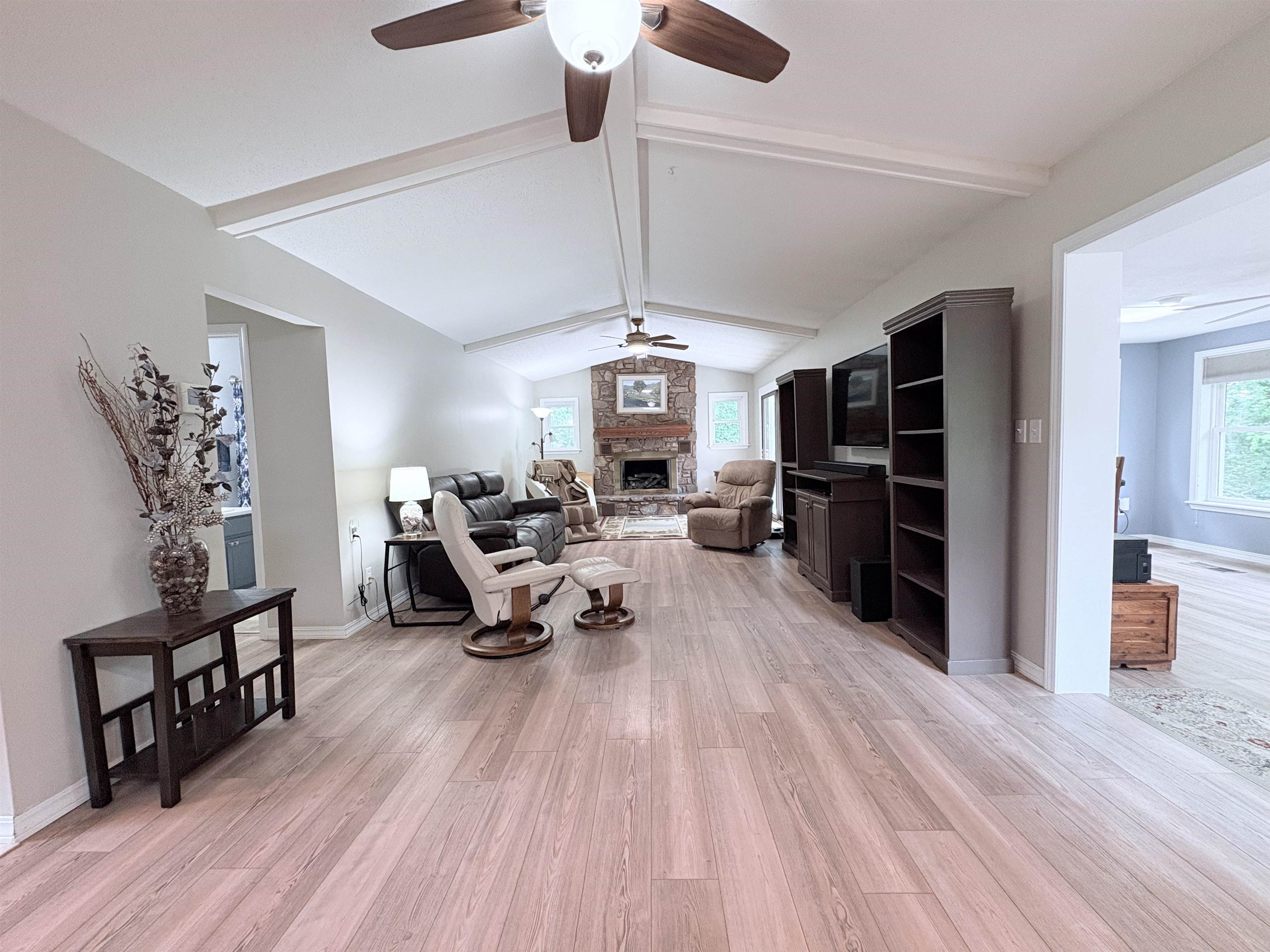 Photo 3 - Residential for sale – 300  Victoria   Horseshoe Bend, AR