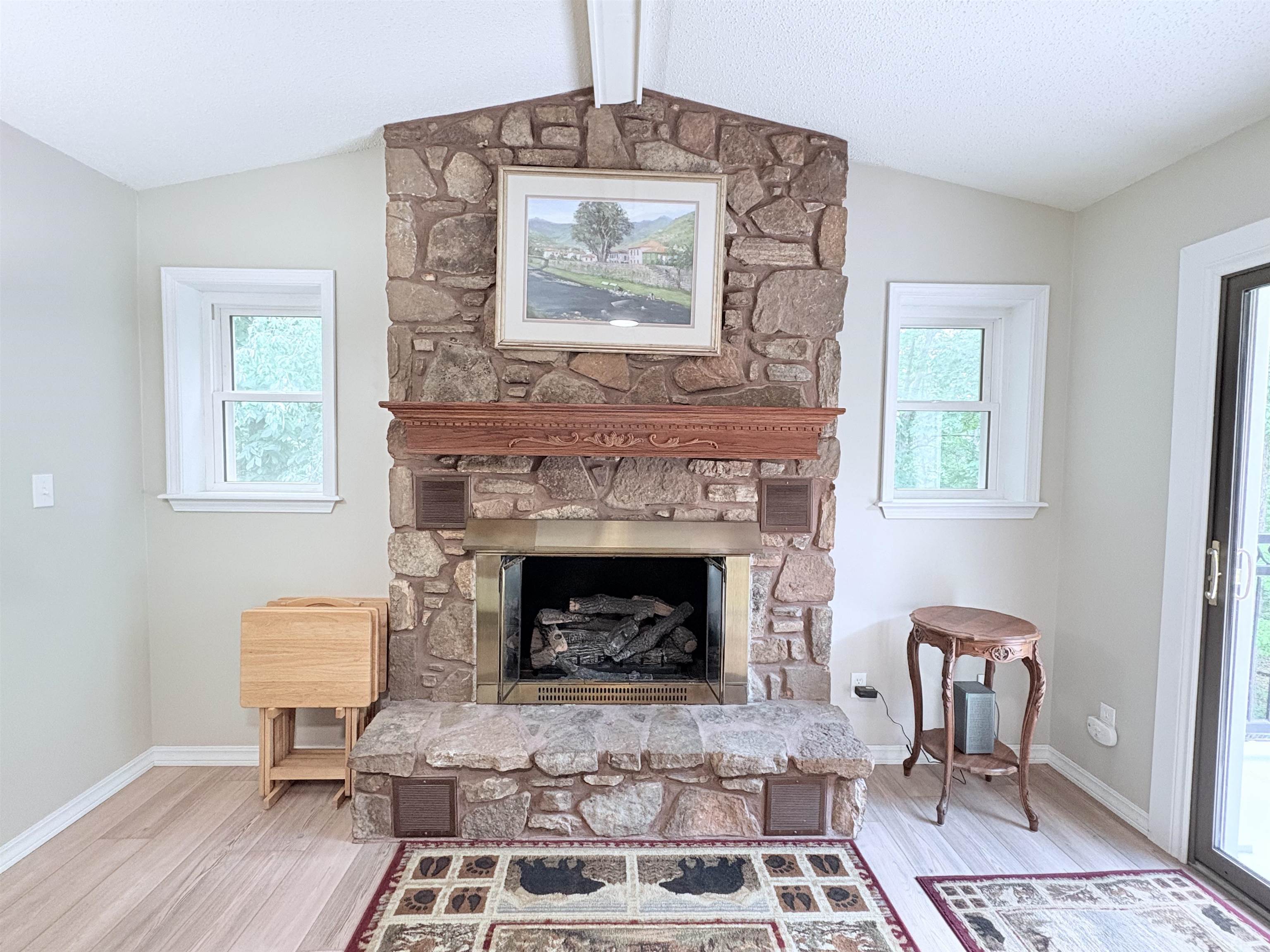 Photo 4 - Residential for sale – 300  Victoria   Horseshoe Bend, AR