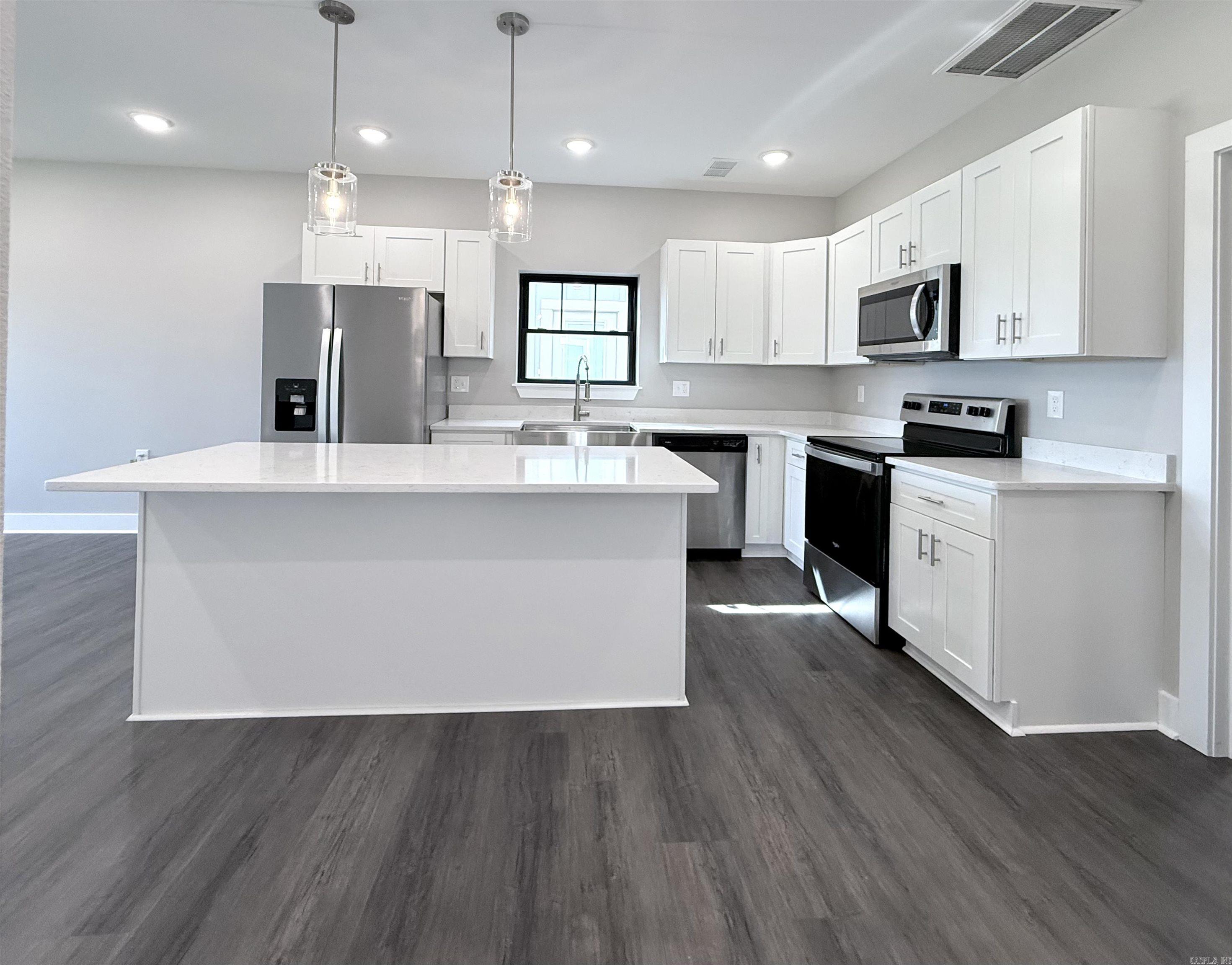 Photo 4 - Residential for sale – 5  Estes Way   Southside, AR