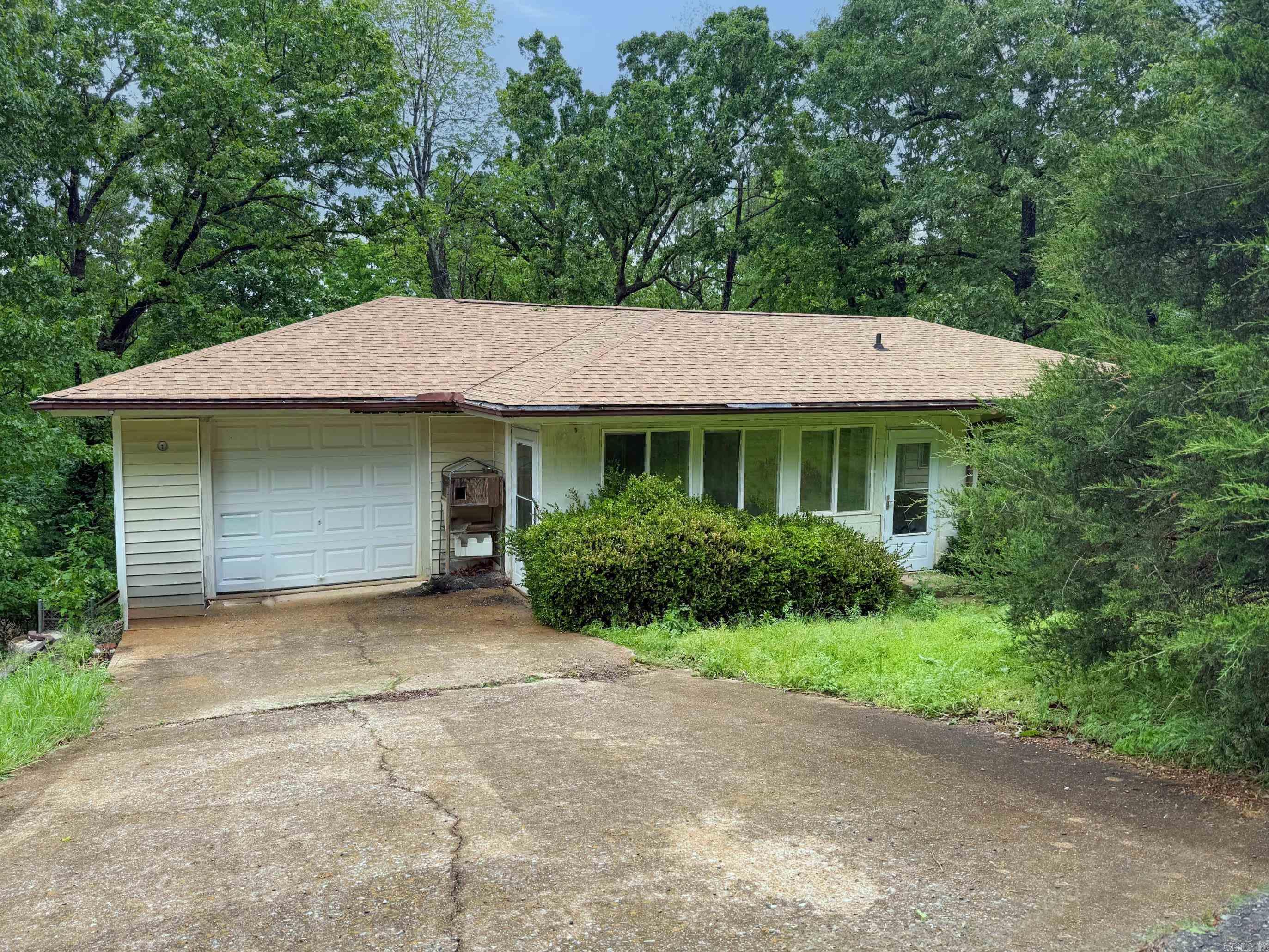 Photo 2 - Residential for sale – 9  Saotee Trce   Cherokee Village, AR