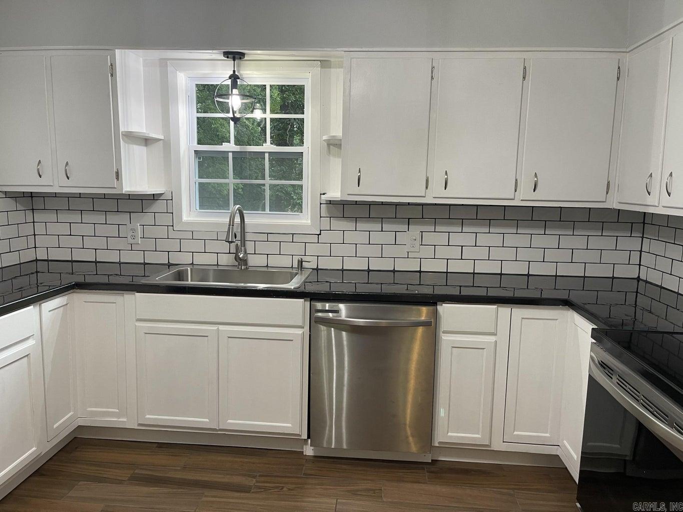 Photo 10 - Residential for sale – 32  Pine   Evening Shade, AR