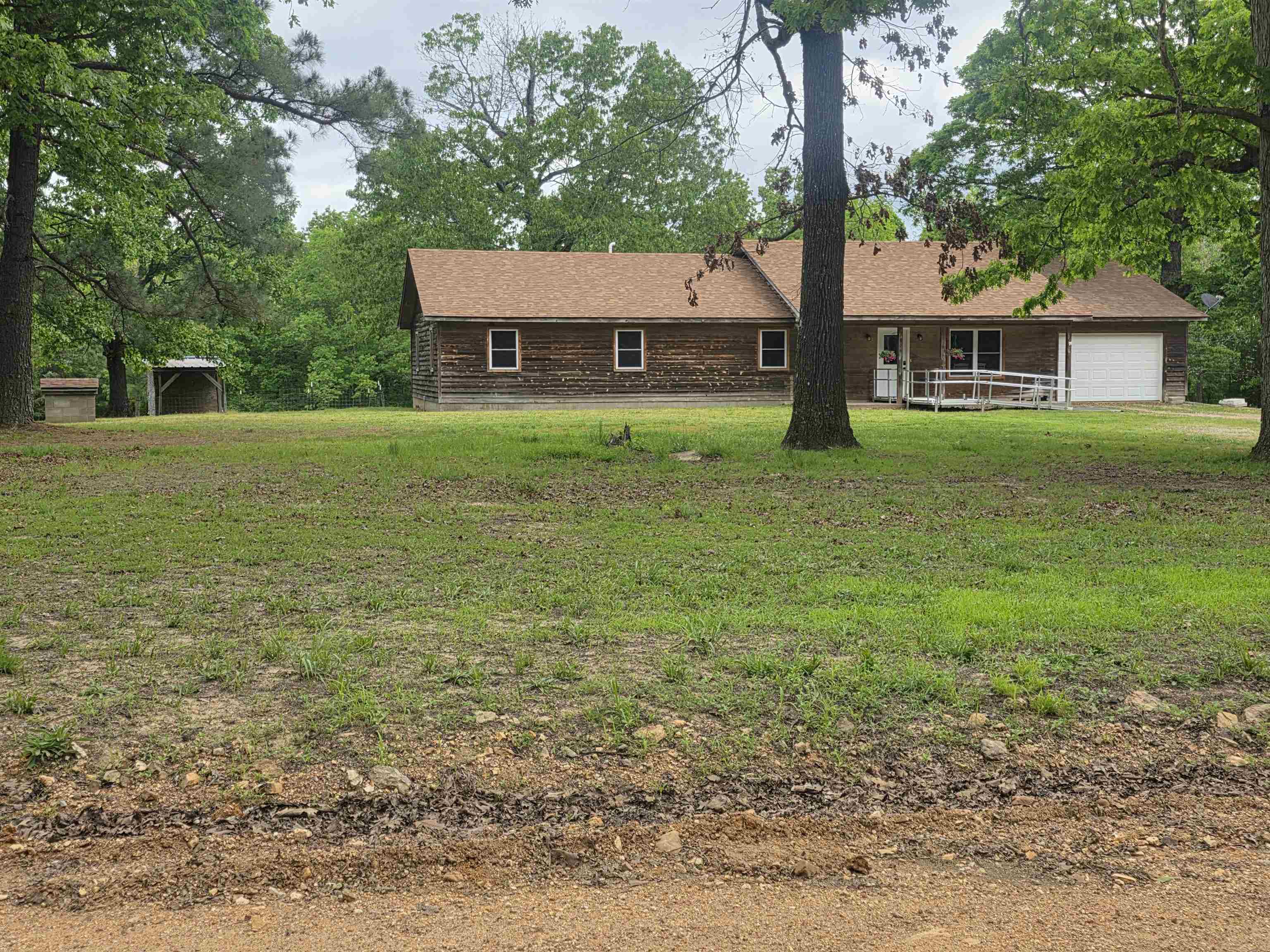 Photo 3 - Residential for sale – 406 E CC   Hardy, AR