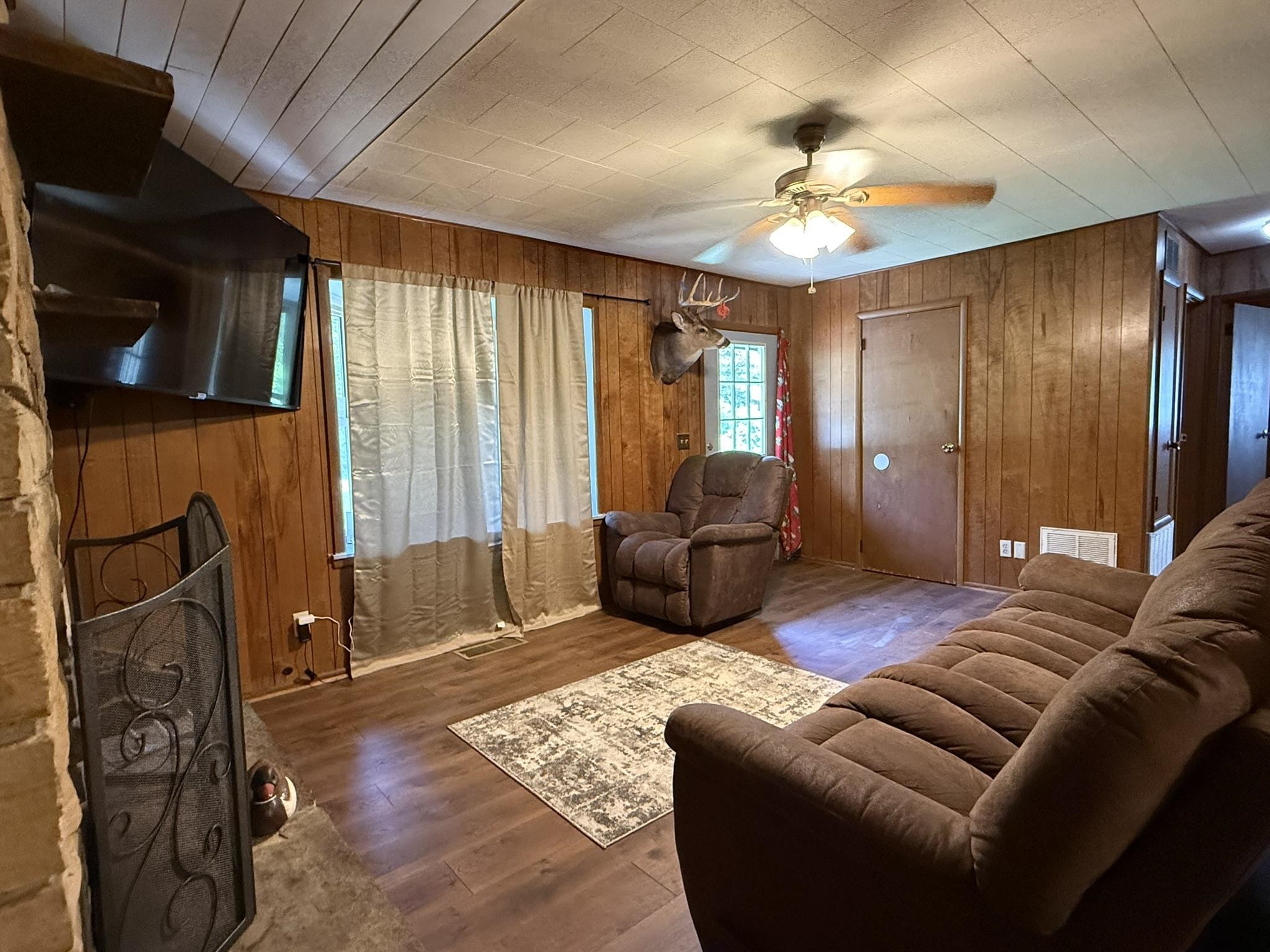 Photo 4 - Residential for sale – 2008  Parkway Court   Horseshoe Bend, AR