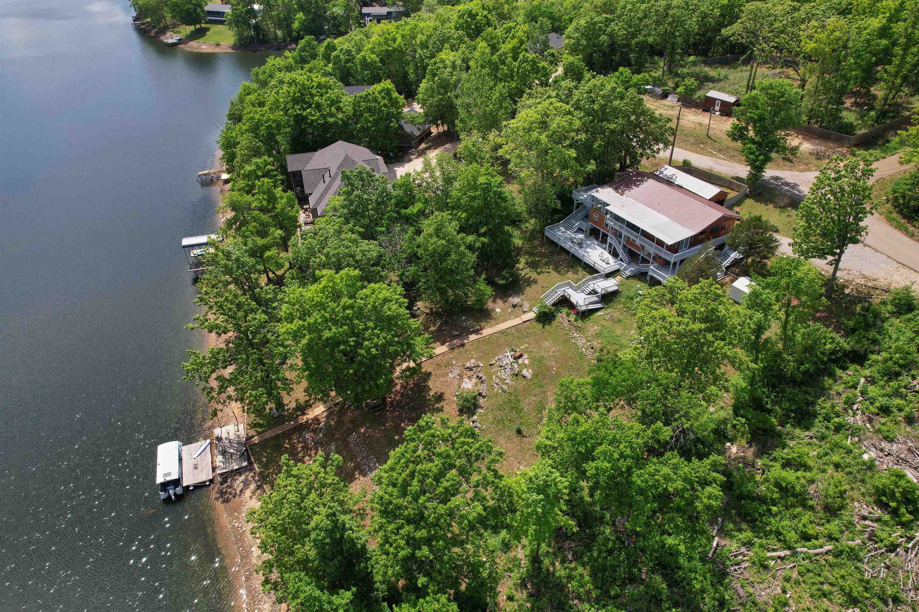 Photo 4 - Residential for sale – 330  Robin Hood Ln   Hardy, AR