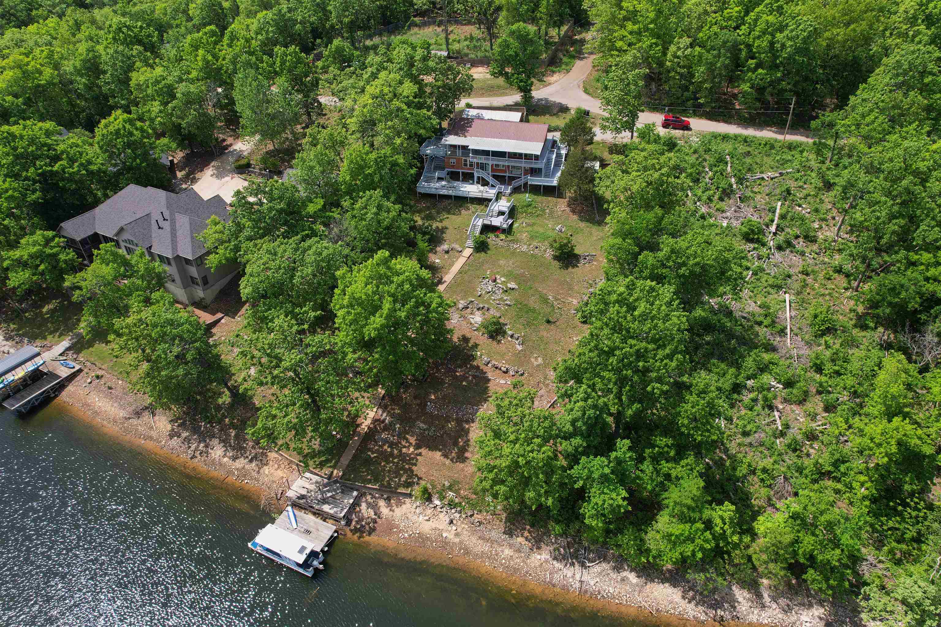 Photo 5 - Residential for sale – 330  Robin Hood Ln   Hardy, AR