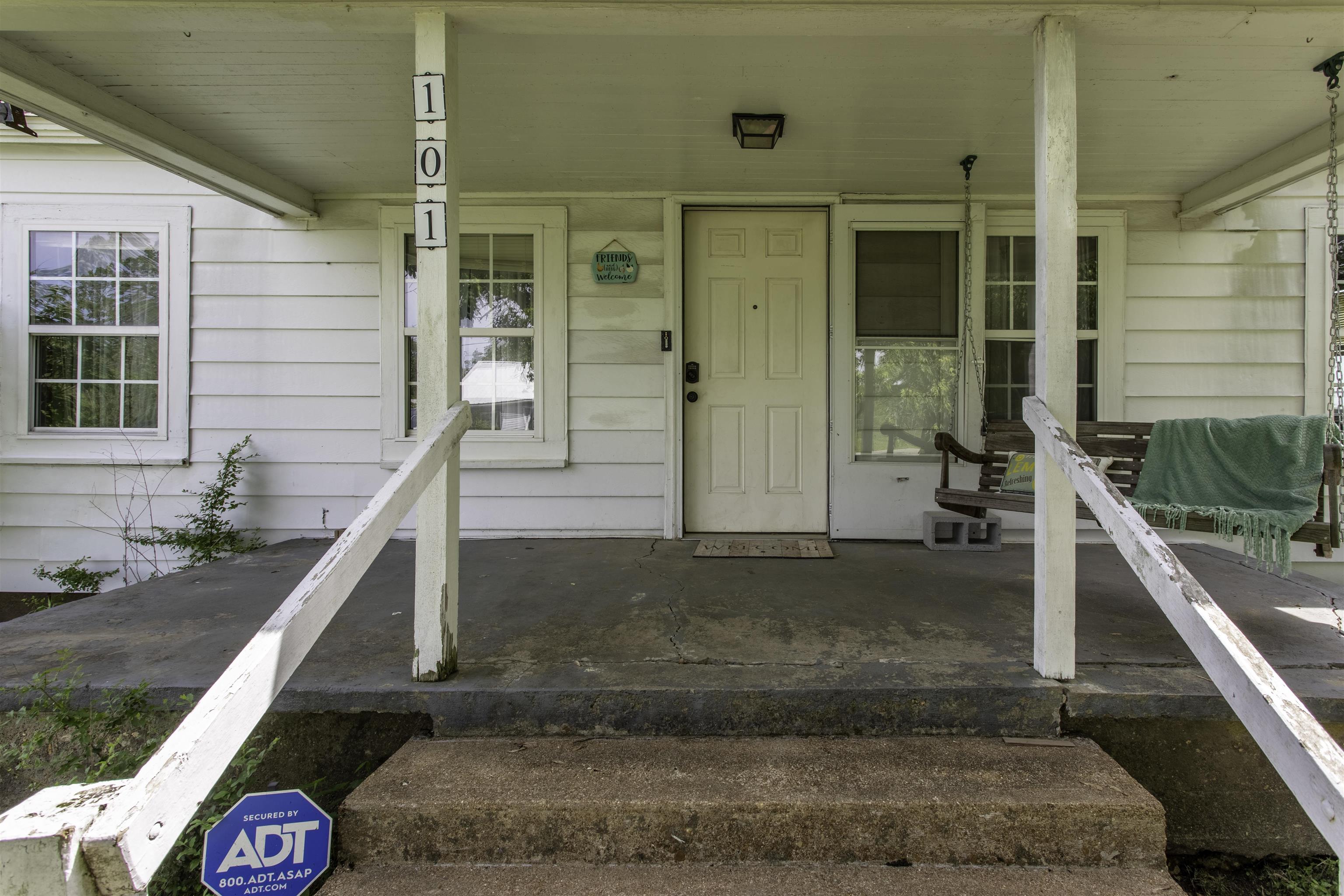 Photo 8 - Residential for sale – 101  2nd   Oxford, AR