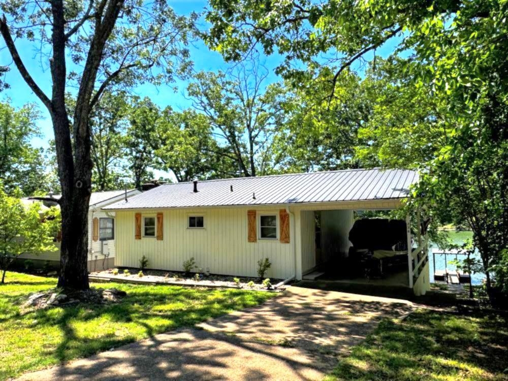 Photo 5 - Residential for sale – 236 E Lakeshore   Cherokee Village, AR