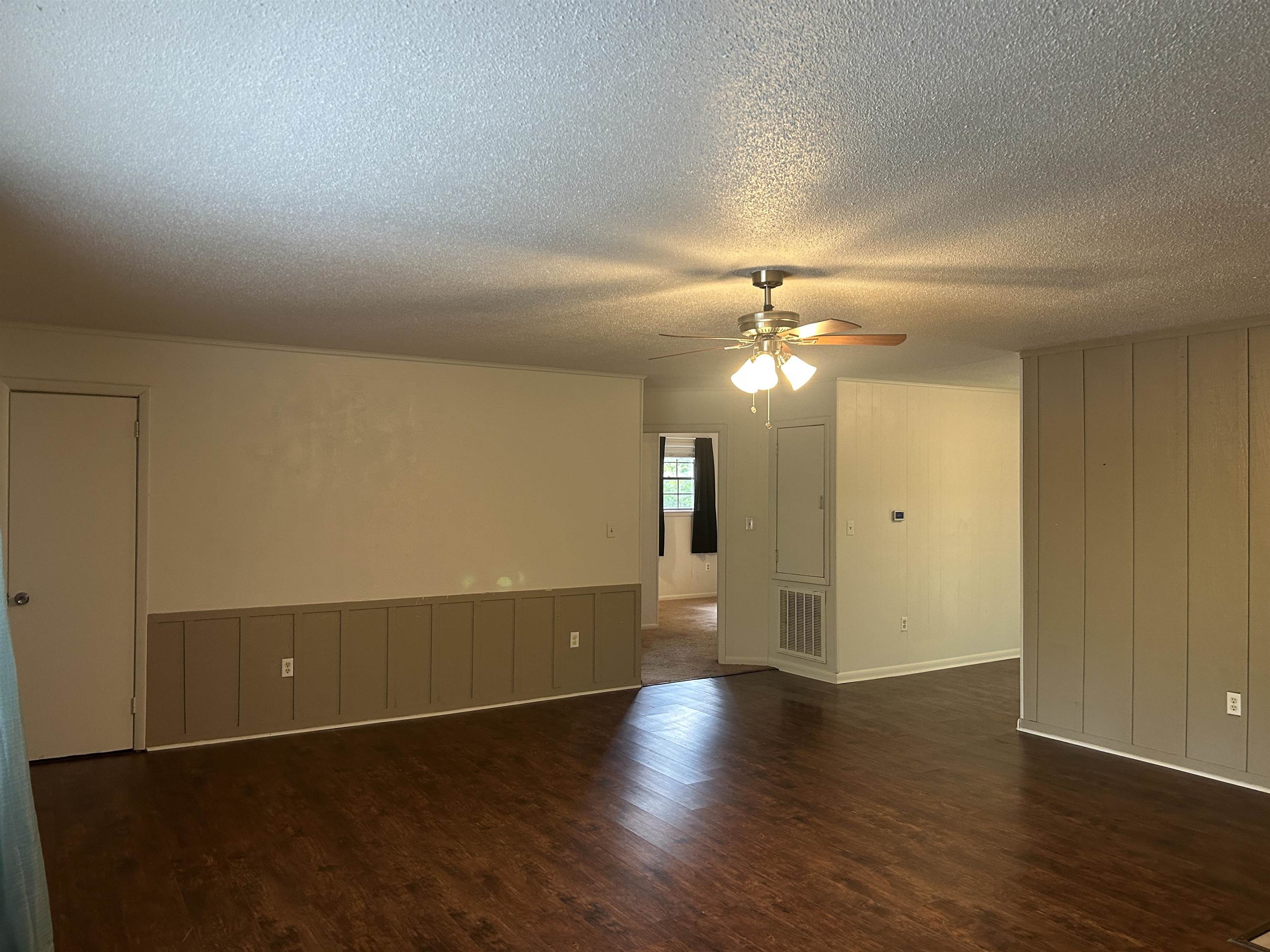 Photo 6 - Residential for sale – 1202  Jefferson City   Horseshoe Bend, AR