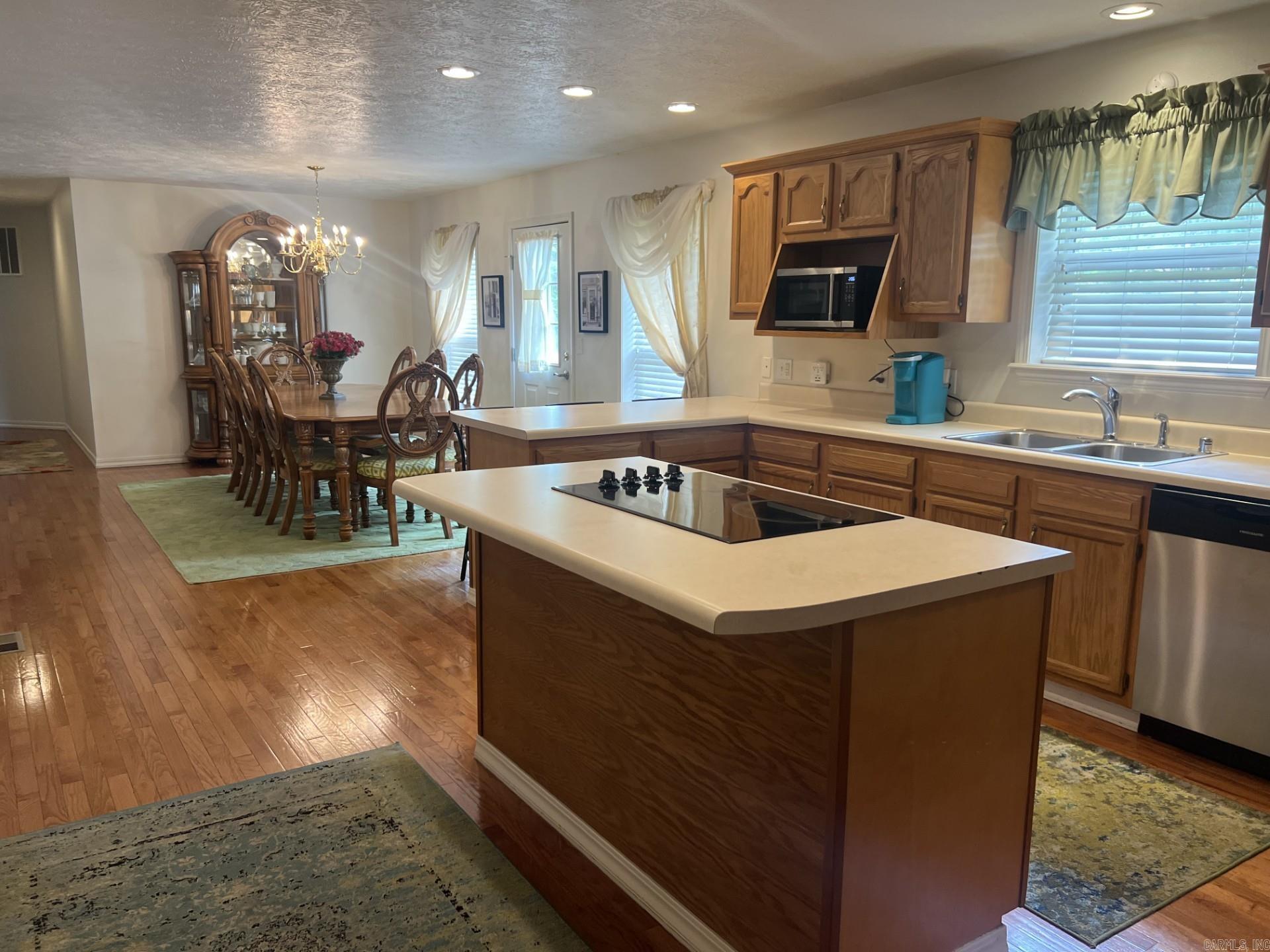 Photo 7 - Residential for sale – 25  Equity Court   Batesville, AR
