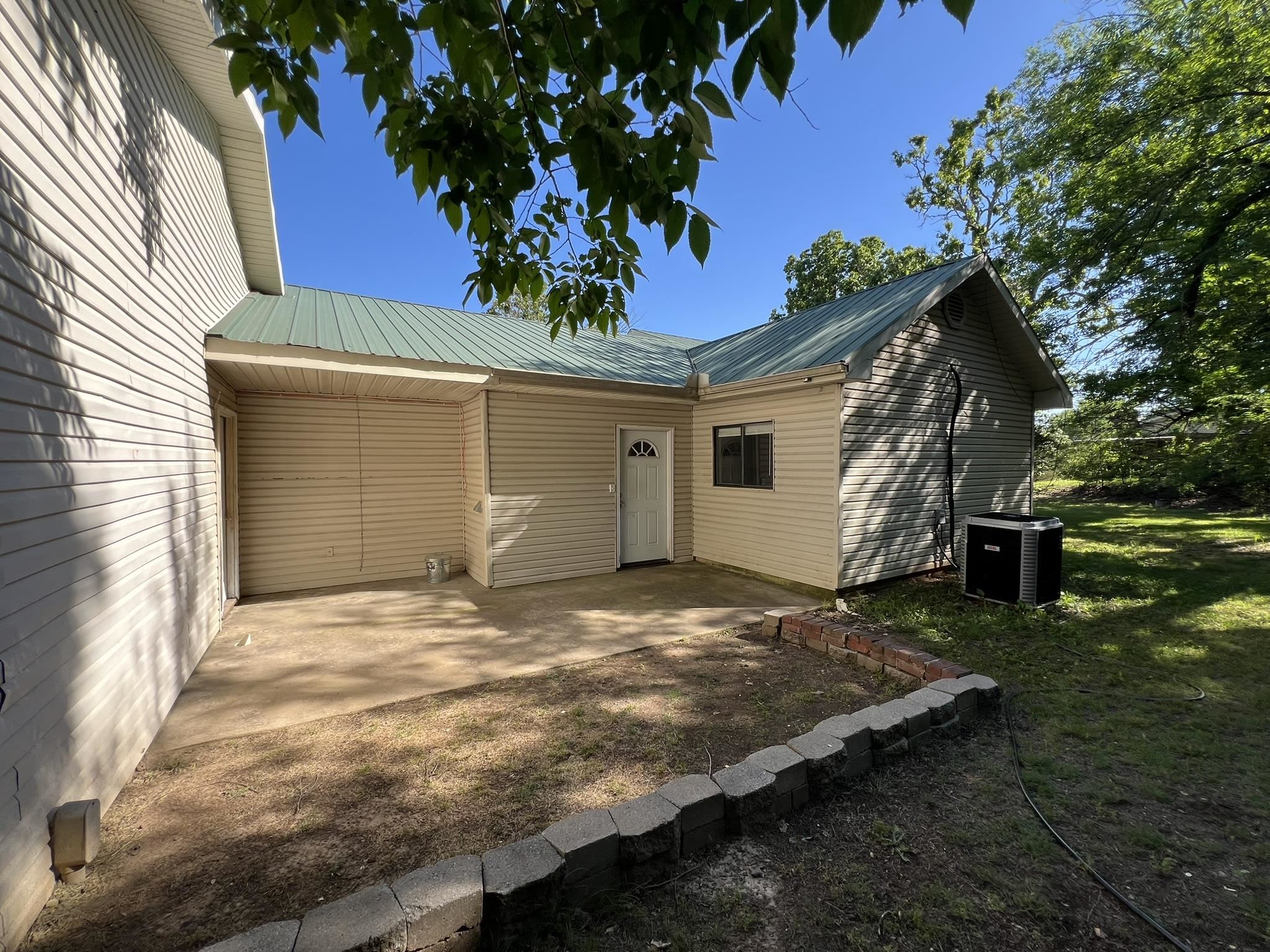 Photo 18 - Residential for sale – 464 N Main   Salem, AR
