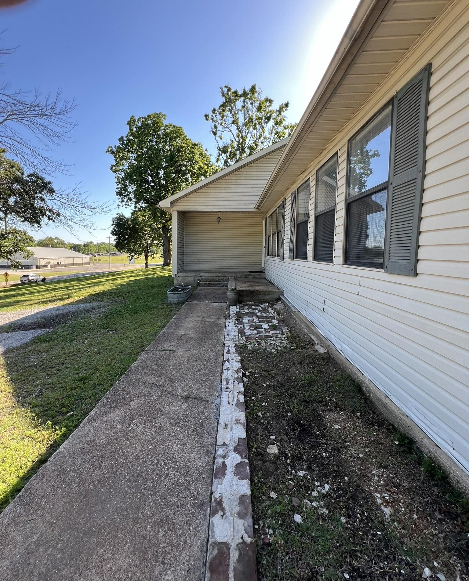 Photo 5 - Residential for sale – 464 N Main   Salem, AR