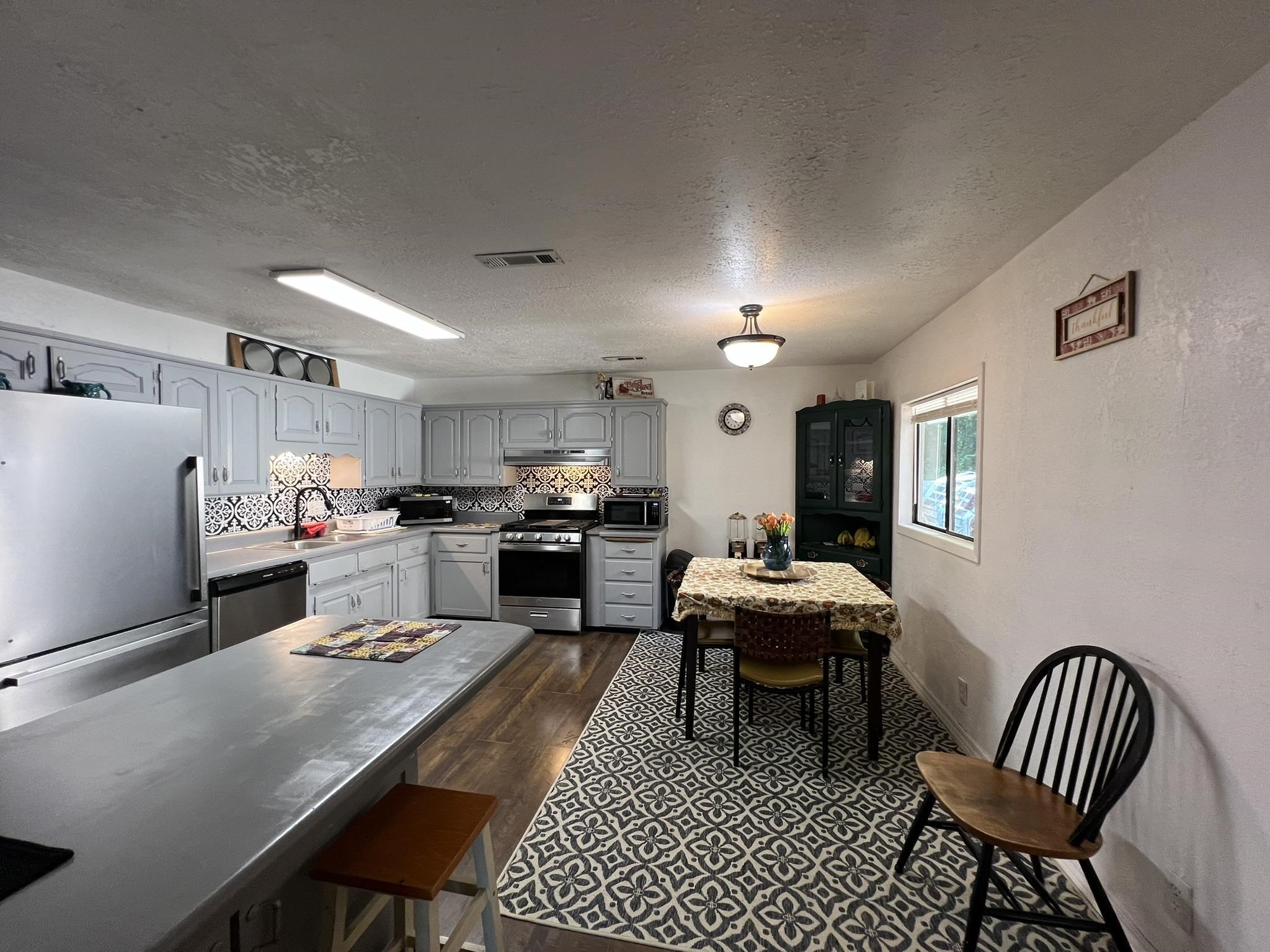 Photo 9 - Residential for sale – 464 N Main   Salem, AR
