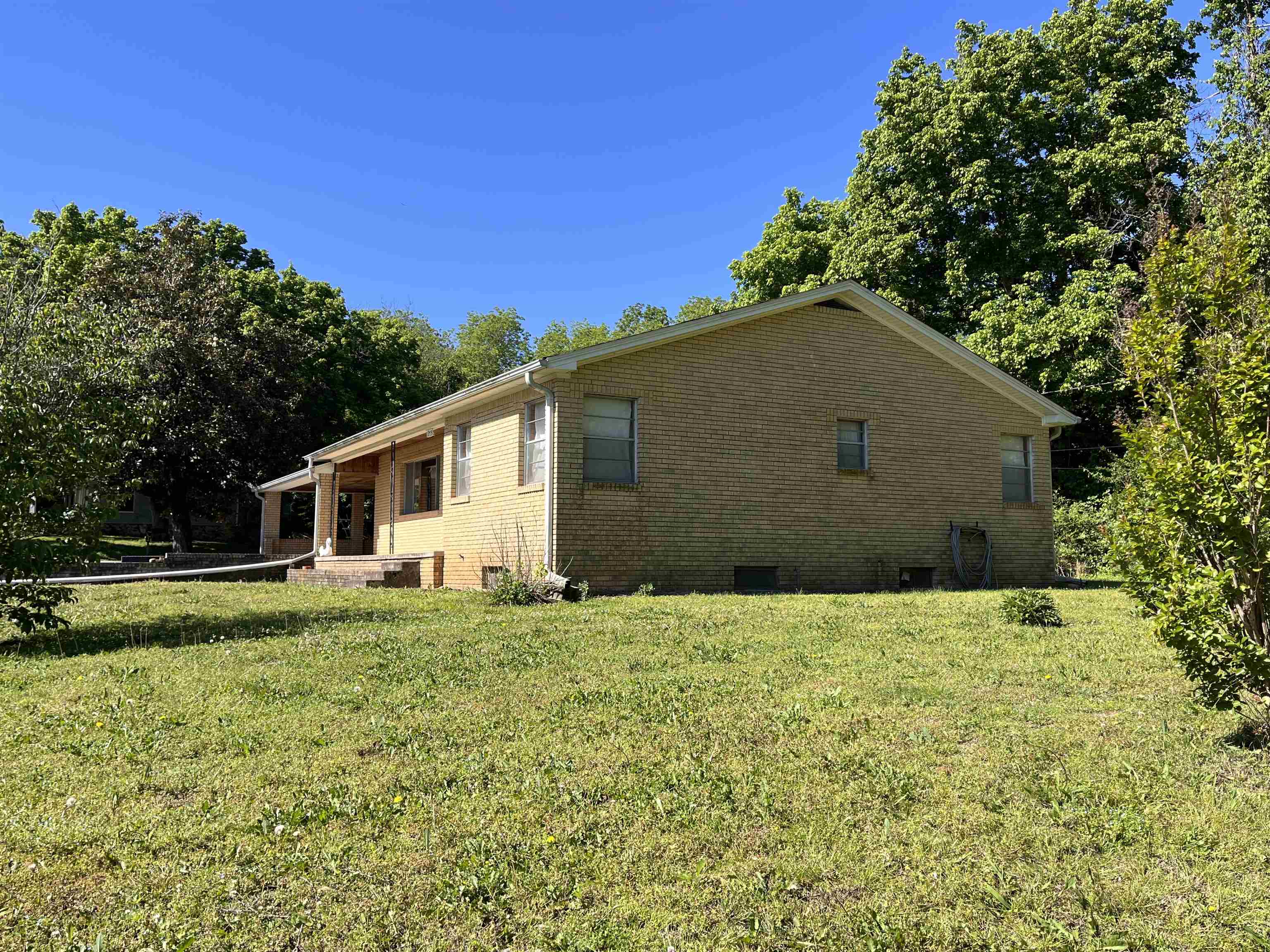 Photo 6 - Residential for sale – 275 S third   Mammoth Spring, MO