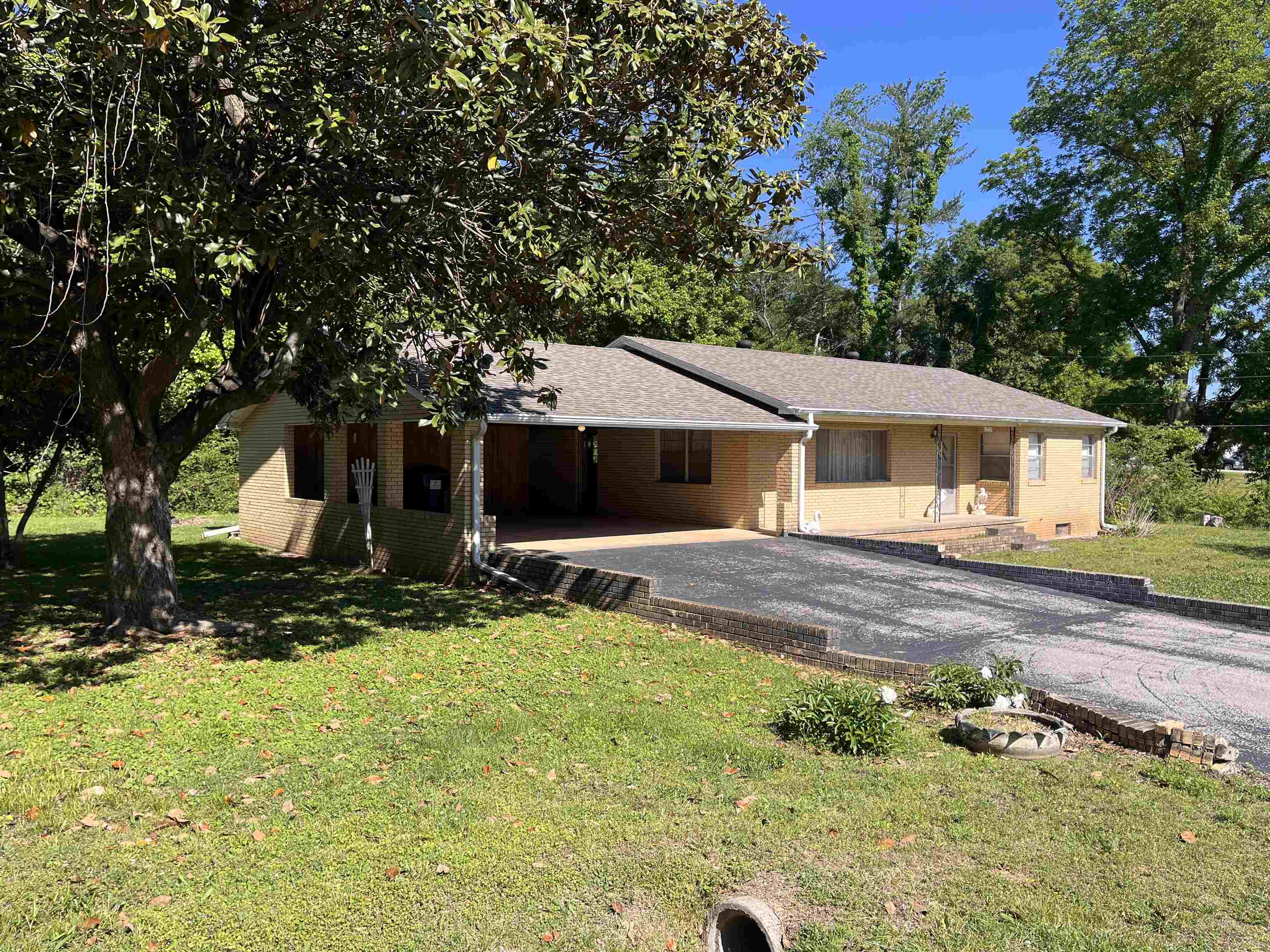 Photo 9 - Residential for sale – 275 S third   Mammoth Spring, MO
