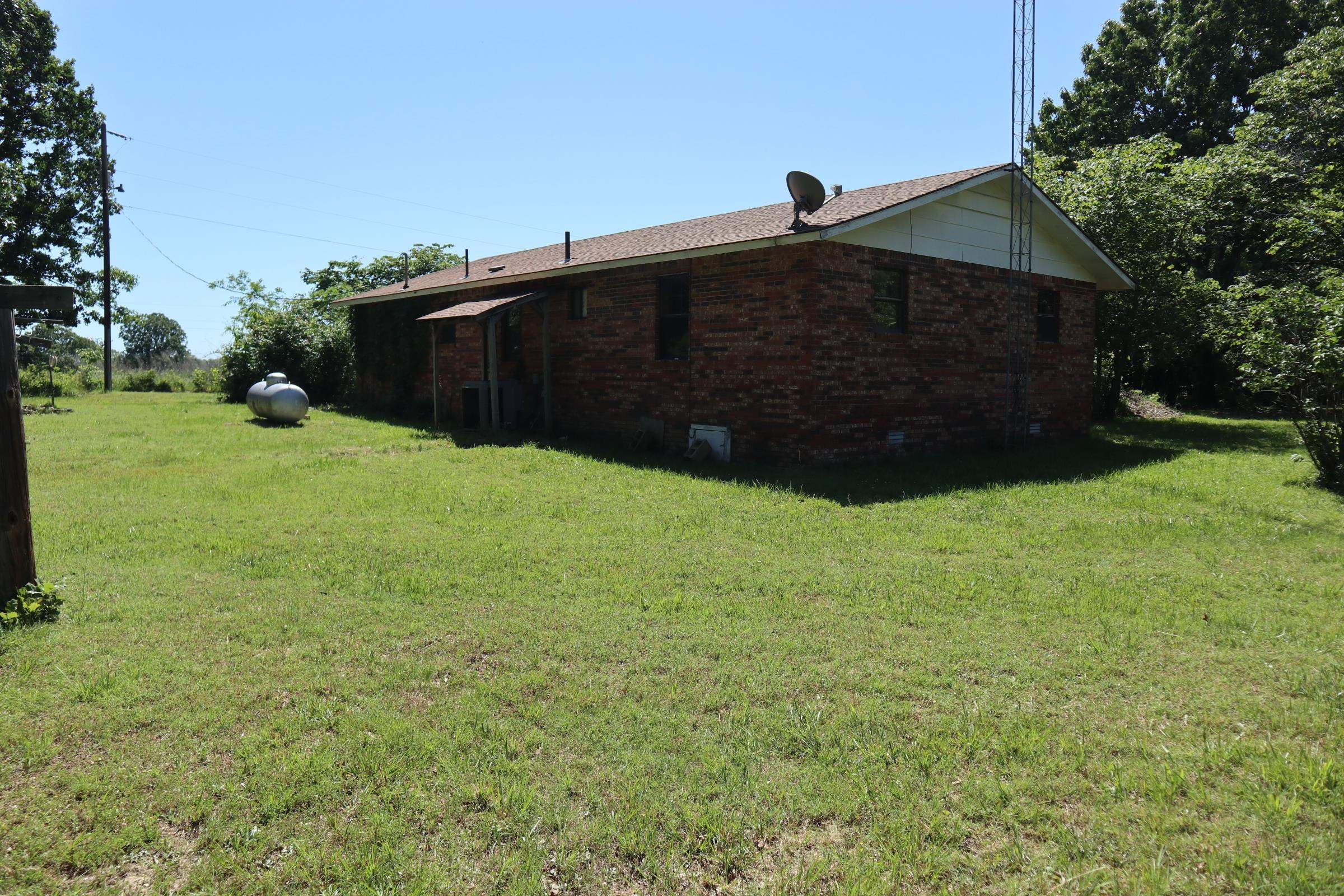 Photo 2 - Residential for sale – 3863  Browns Chapel Rd   Viola, AR