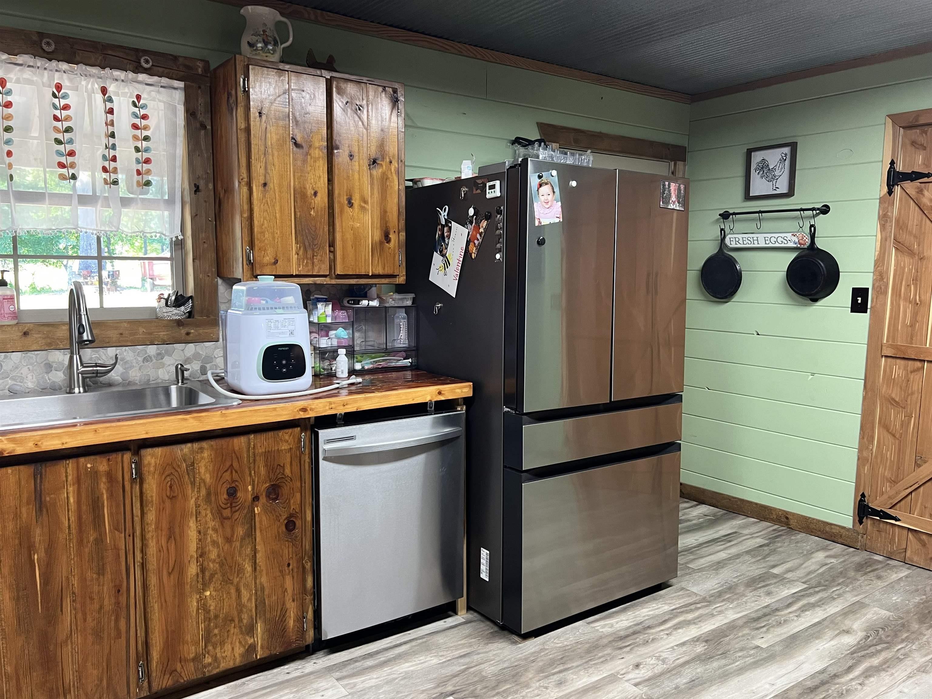 Photo 13 - Residential for sale – 105  Old River   Newark, AR