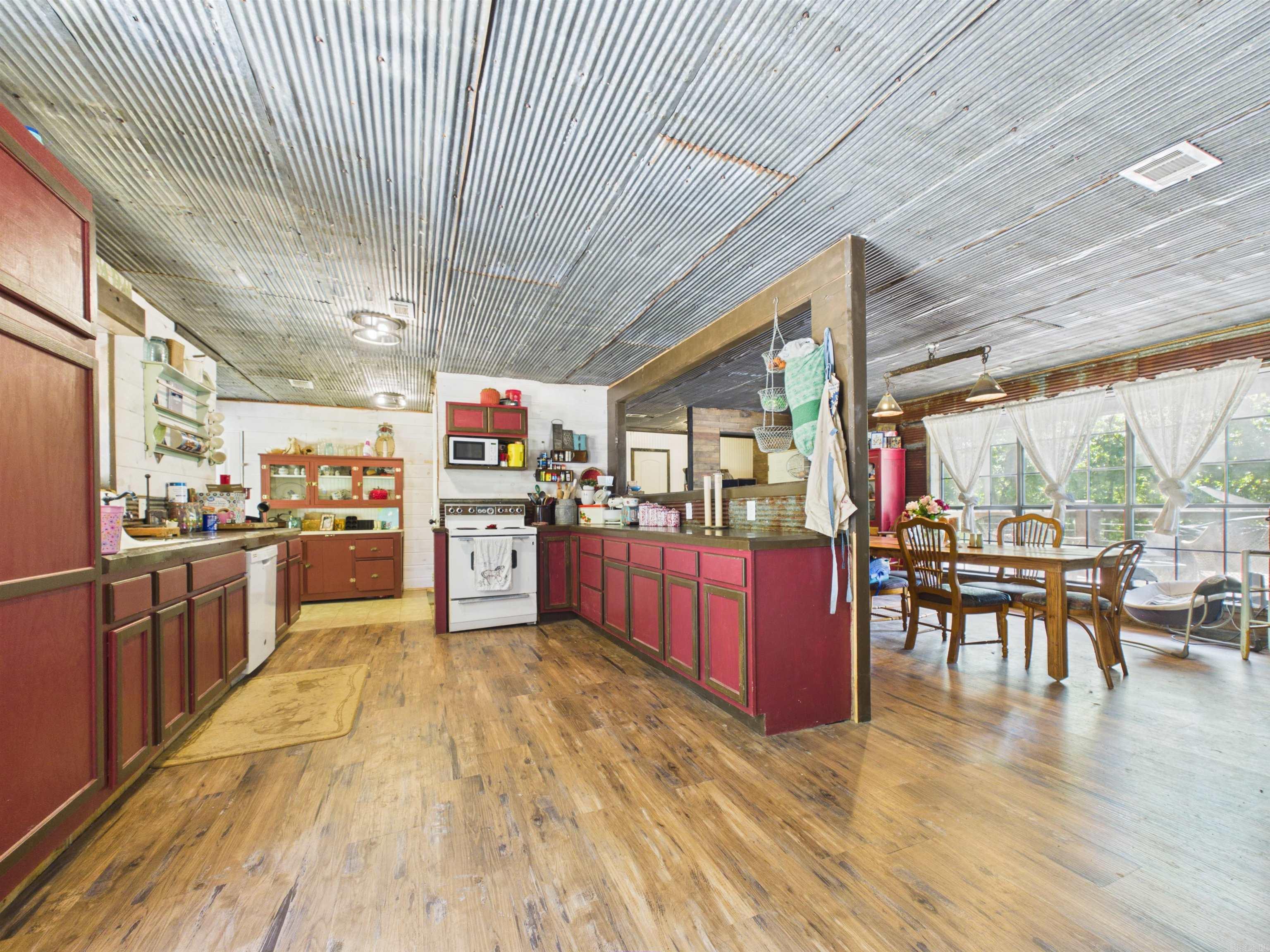 Photo 5 - Residential for sale – 1266  AR HWY 230   Cave City, AR