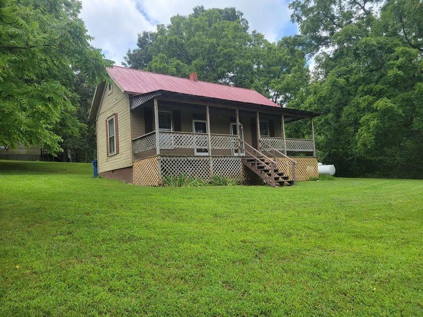 Photo 2 - Residential for sale – 1210  Walker   Mammoth Spring, AR