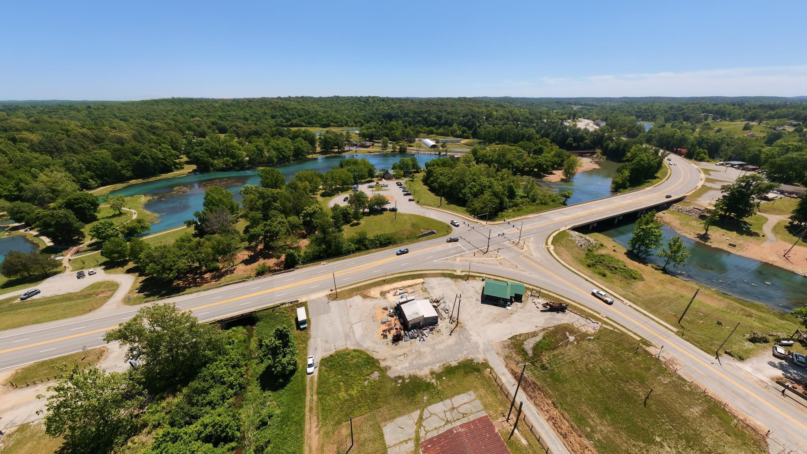 Photo 9 - Commercial / Industrial for sale – 15  Main   Mammoth Spring, AR