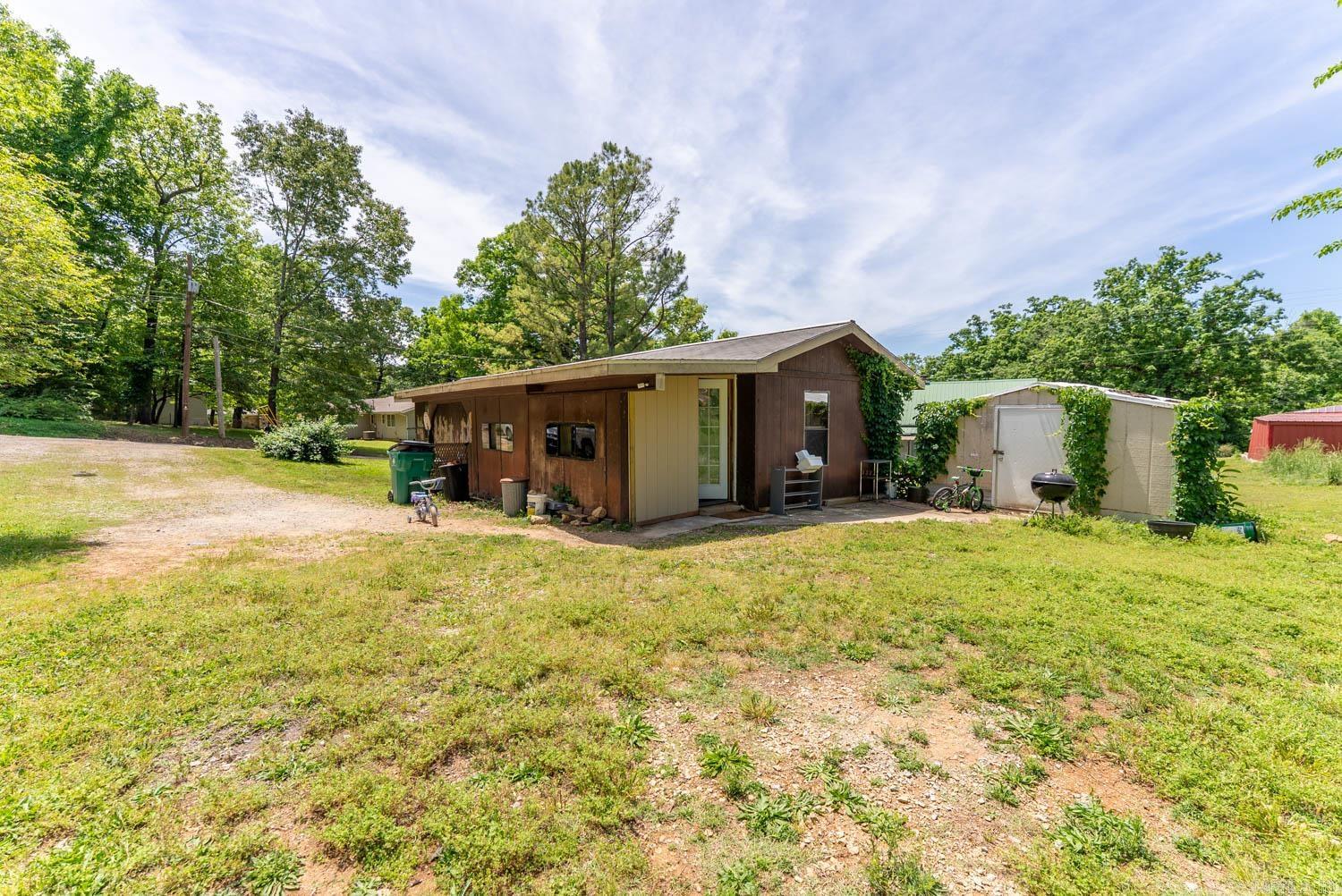 Residential for sale – 302 W 5th   Hardy, AR