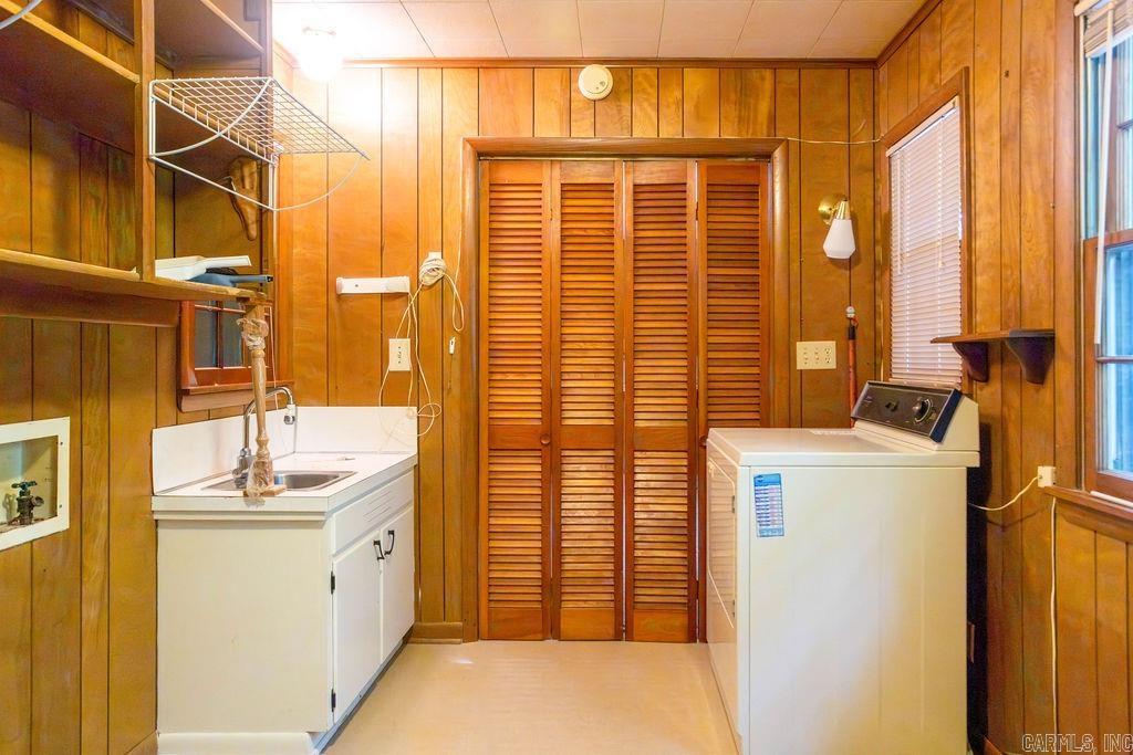 Photo 13 - Residential for sale – 490 W Morrow   Batesville, AR