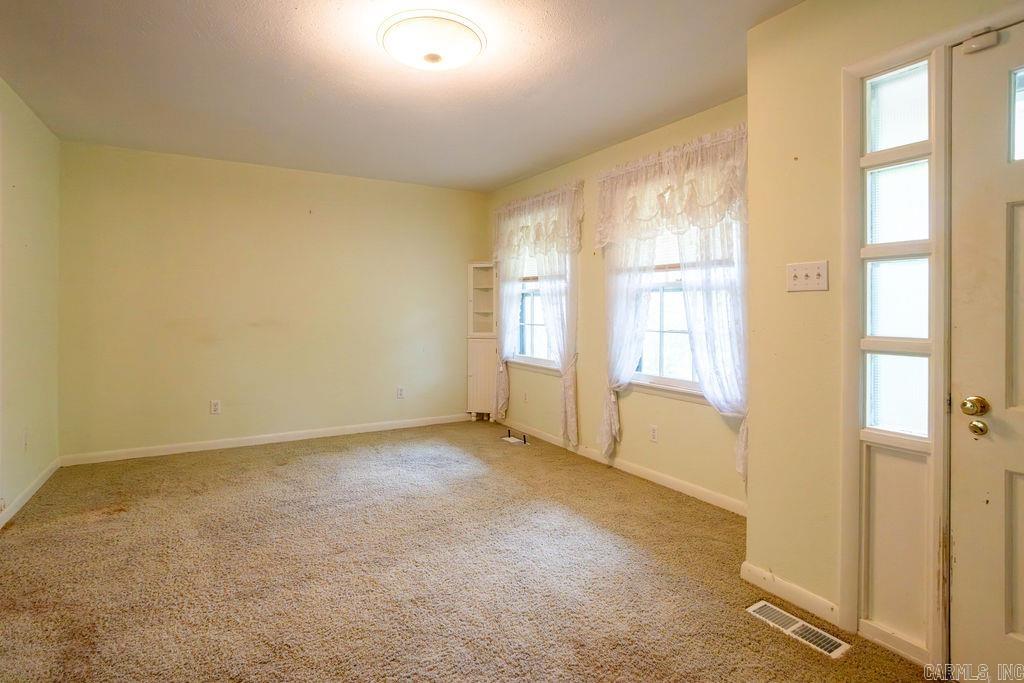 Photo 9 - Residential for sale – 490 W Morrow   Batesville, AR