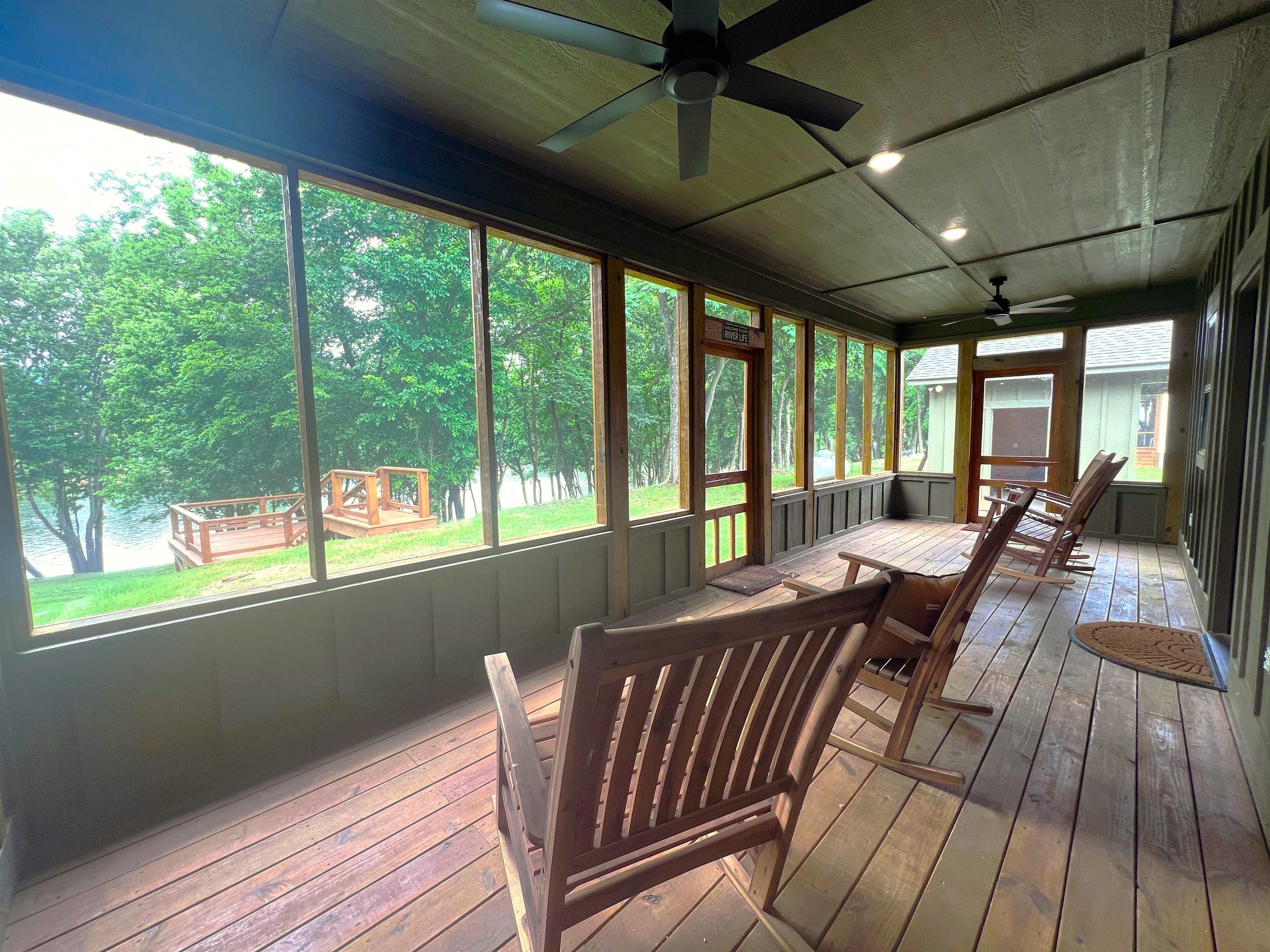 Photo 4 - Residential for sale – 2 N Riverview   Mountain View, AR
