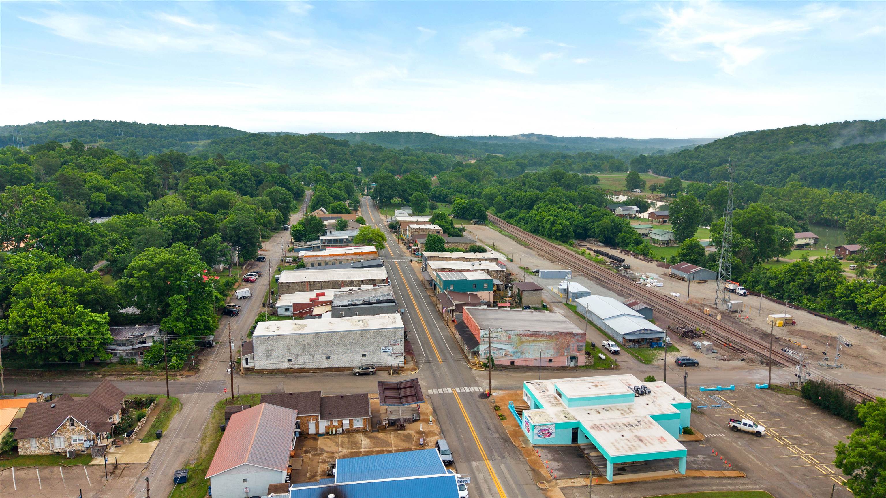 Photo 13 - Commercial / Industrial for sale – 107 E Main   Hardy, AR