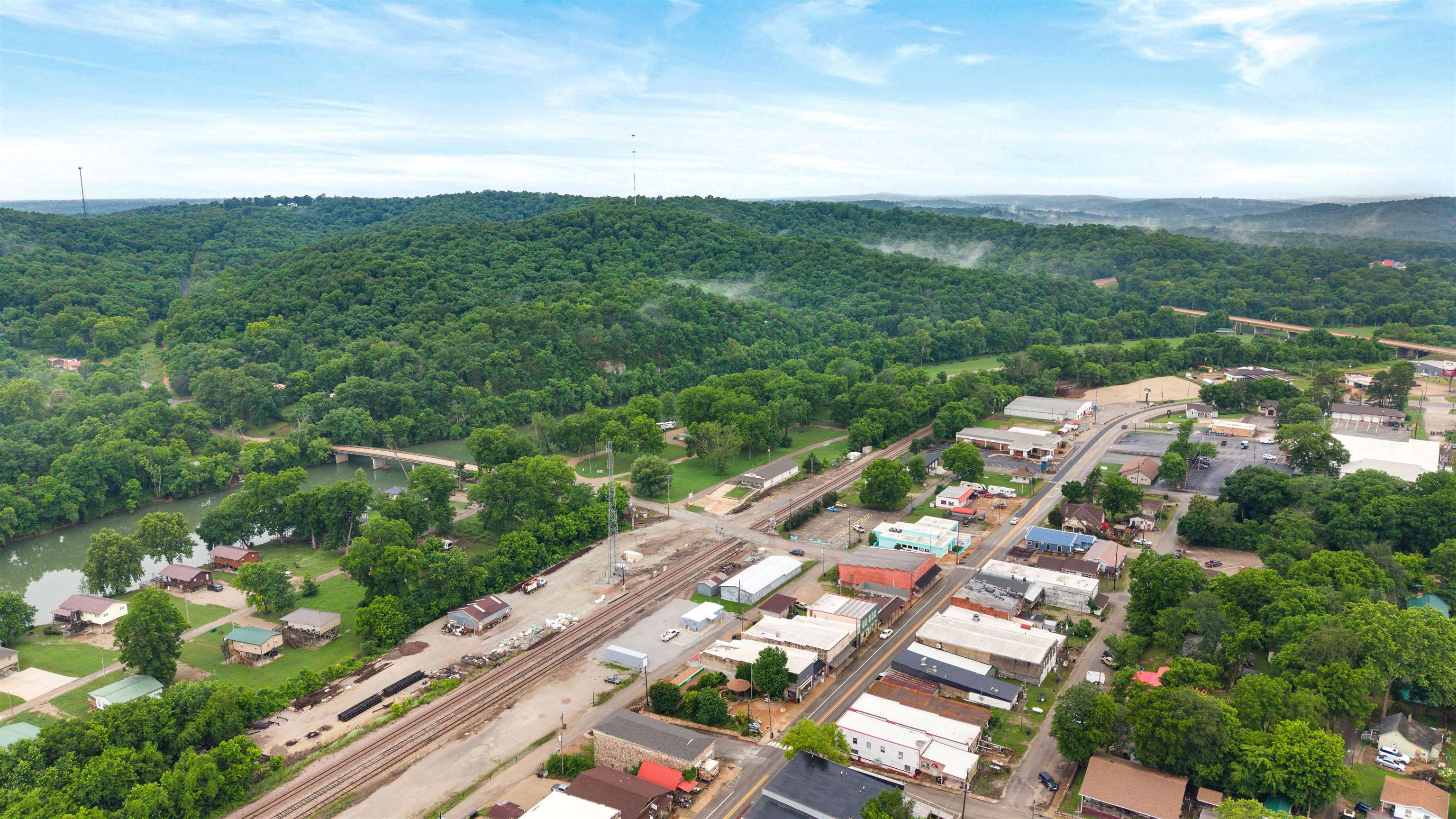 Photo 16 - Commercial / Industrial for sale – 107 E Main   Hardy, AR