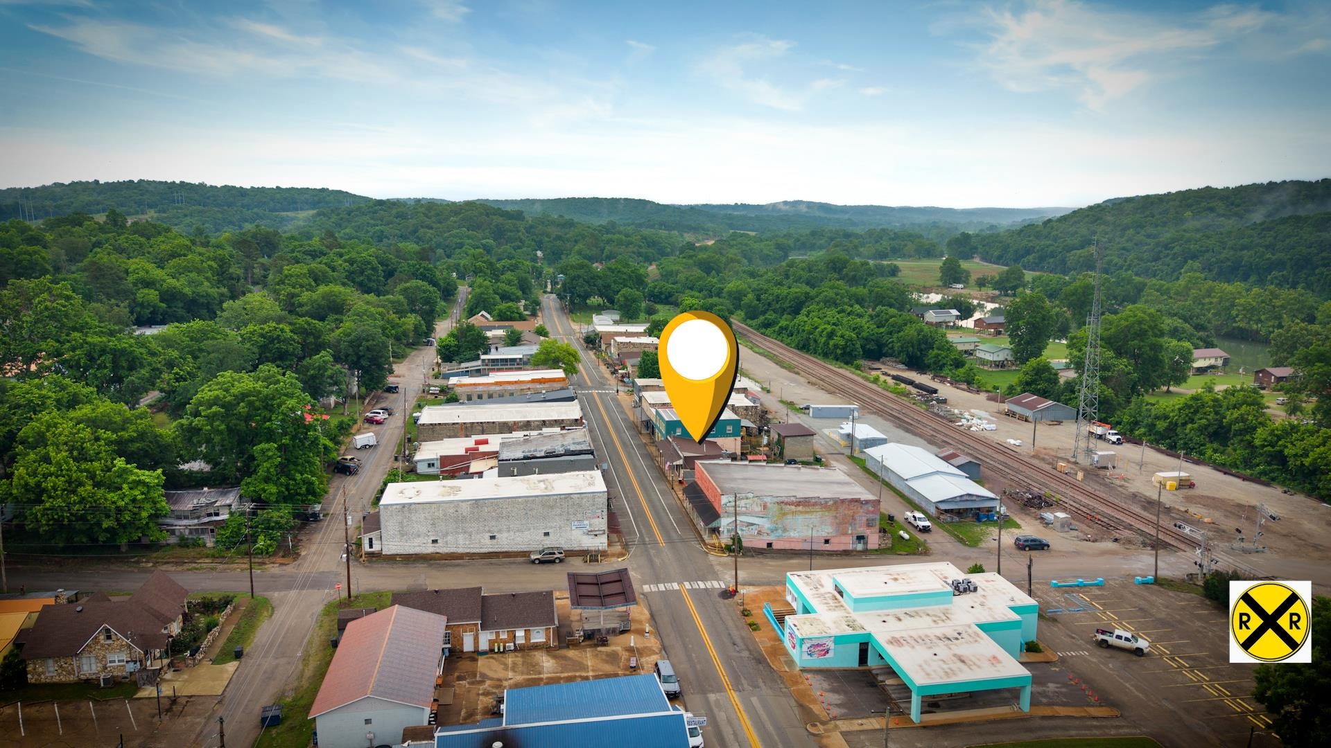 Photo 6 - Commercial / Industrial for sale – 107 E Main   Hardy, AR
