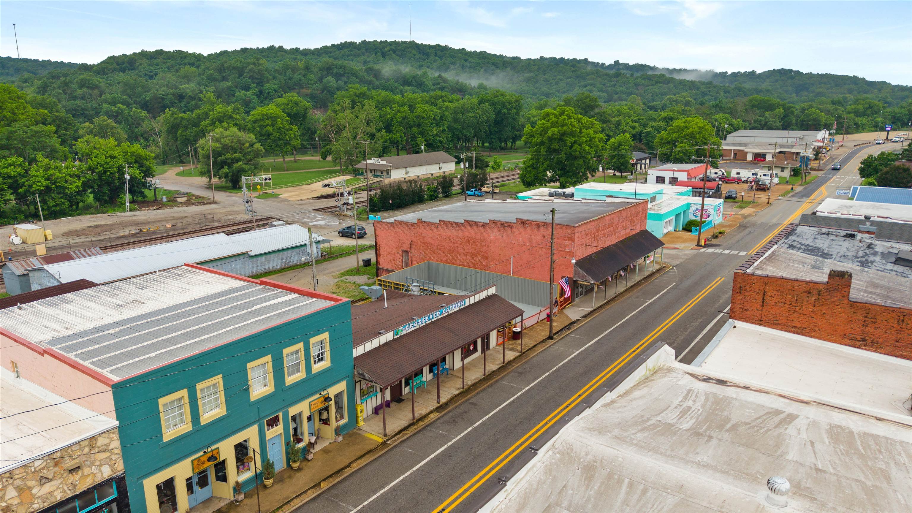 Photo 8 - Commercial / Industrial for sale – 107 E Main   Hardy, AR