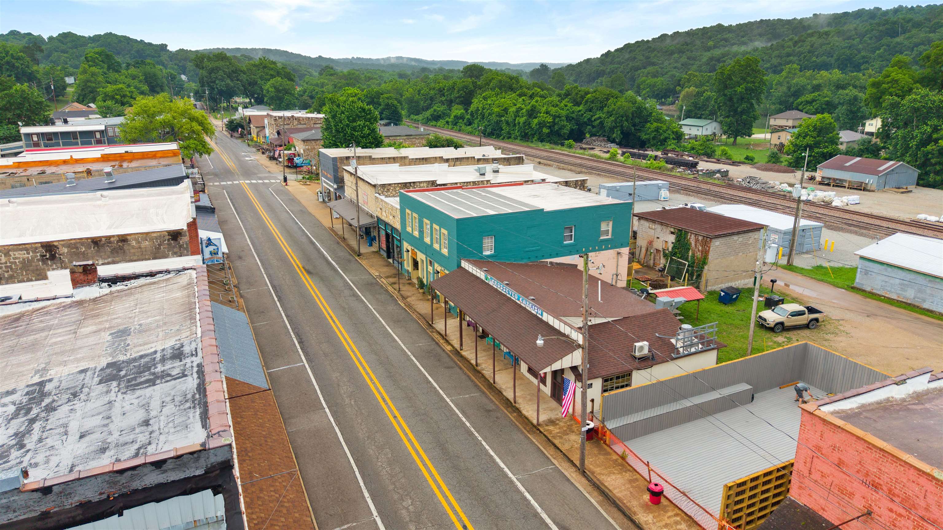 Photo 10 - Commercial / Industrial for sale – 107 E Main   Hardy, AR