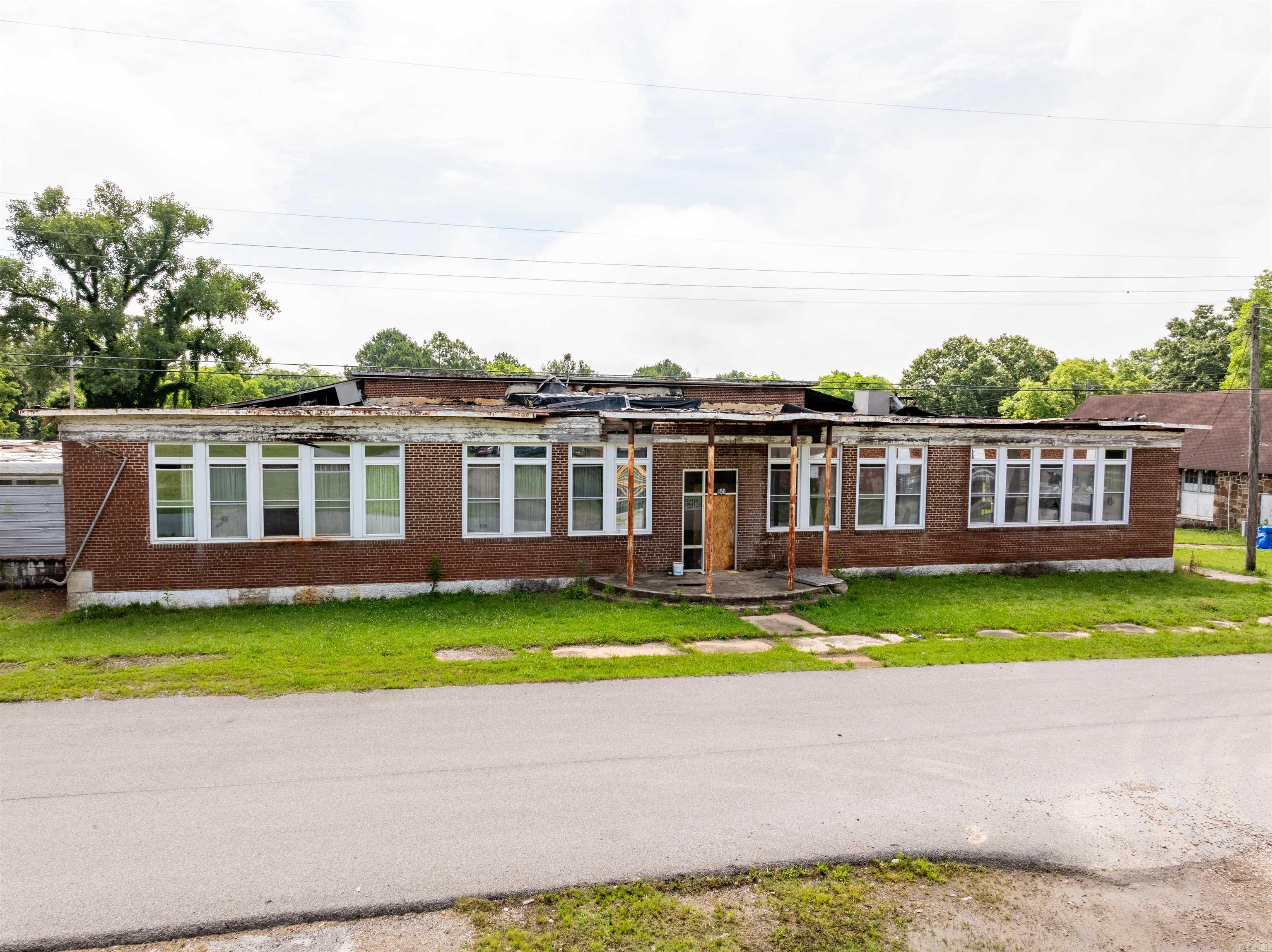 Photo 14 - Commercial / Industrial for sale – 450  College   Newark, AR