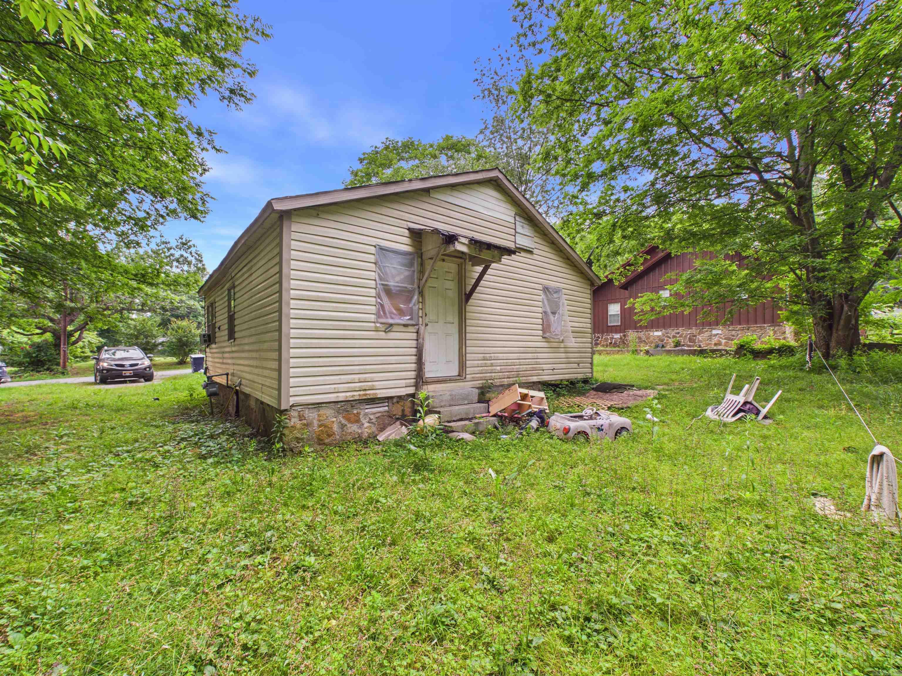 Photo 3 - Residential for sale – 190 W Mark   Batesville, AR