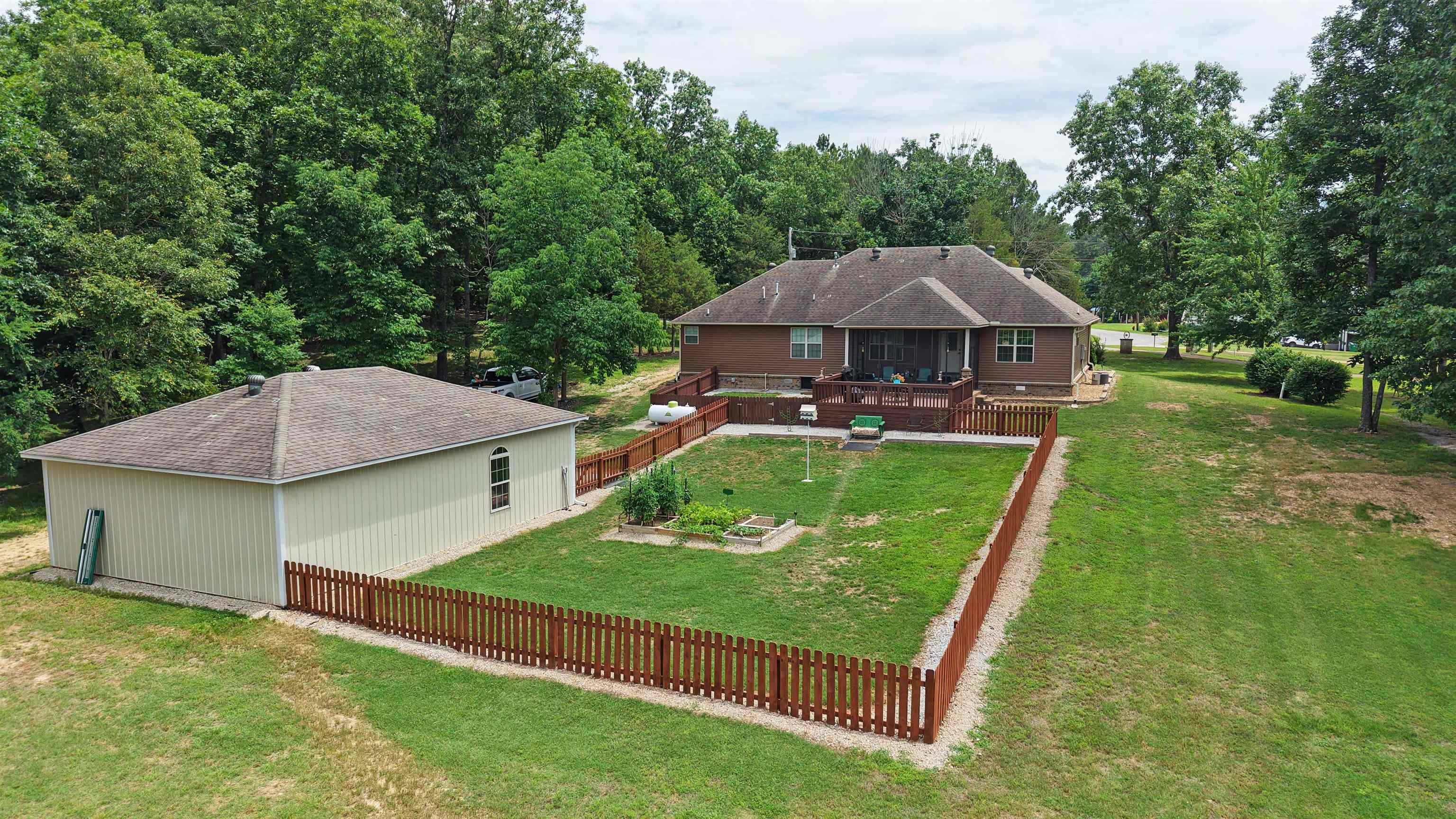 Photo 32 - Residential for sale – 706  Indianapolis   Horseshoe Bend, AR