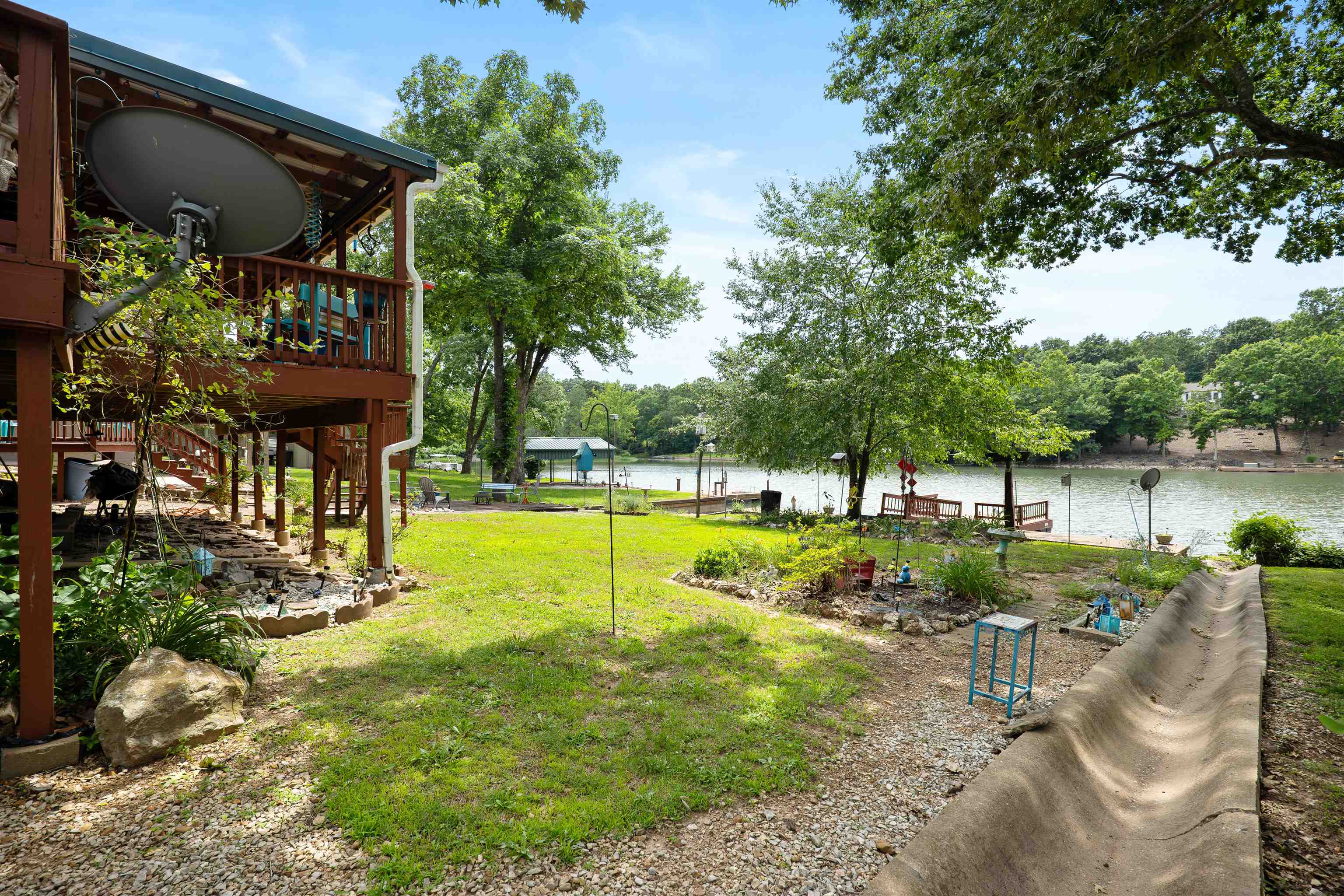 Photo 15 - Residential for sale – 246 E Lakeshore Dr   Cherokee Village, AR