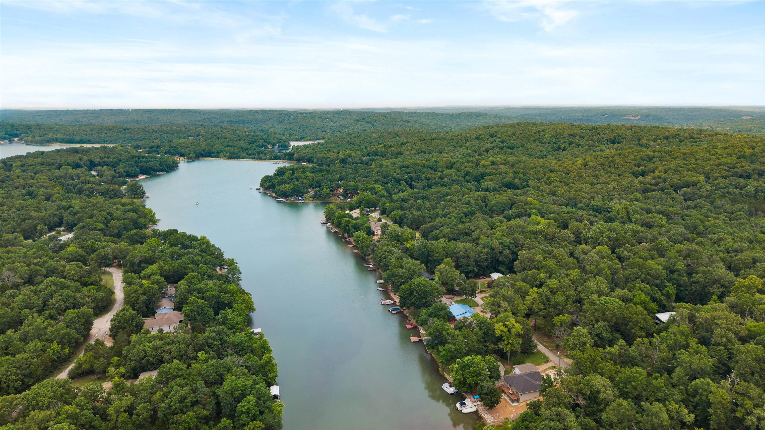 Photo 5 - Residential for sale – 246 E Lakeshore Dr   Cherokee Village, AR