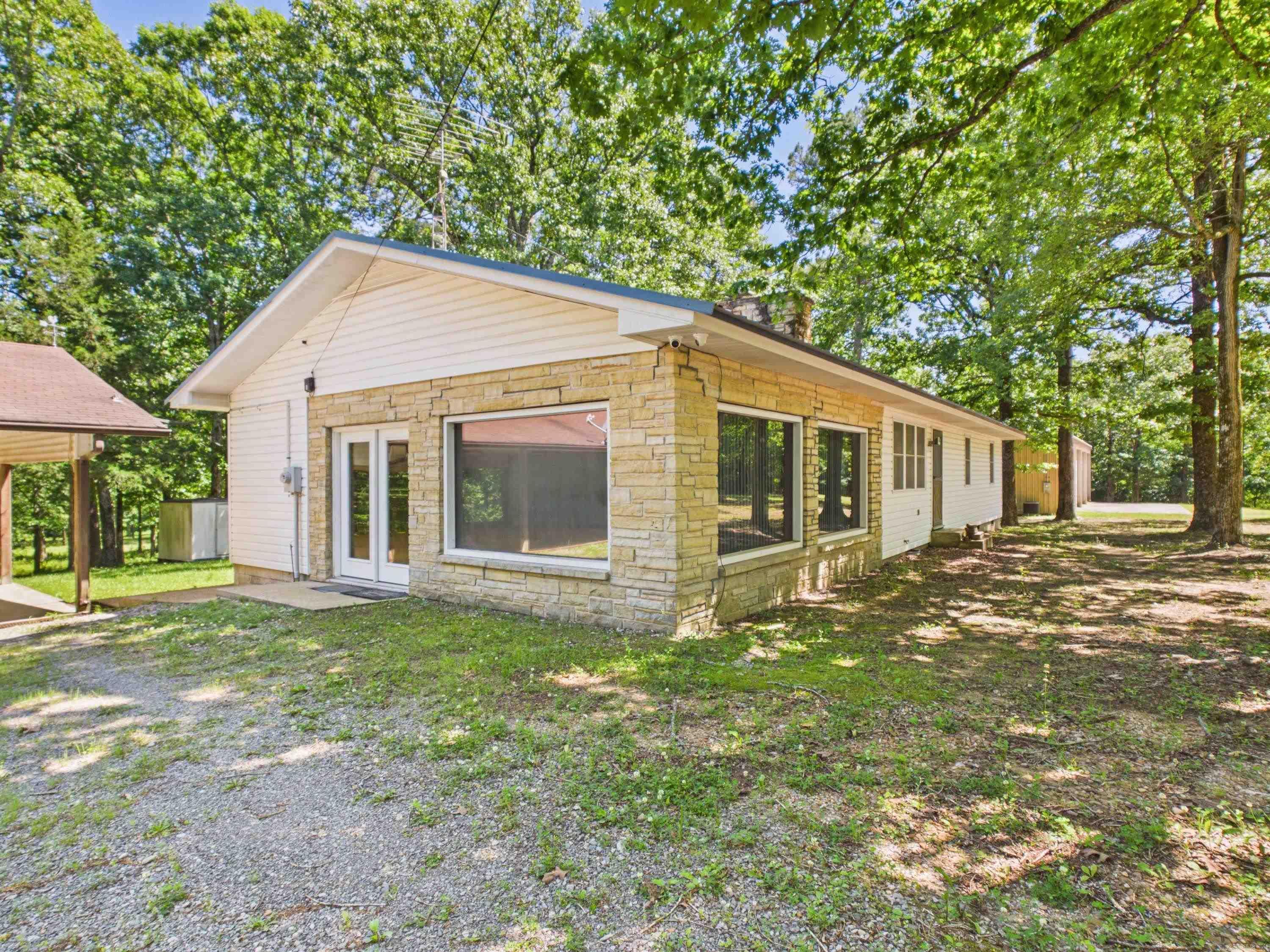 Photo 3 - Residential for sale – 429  Oak Grove Rd   Batesville, AR